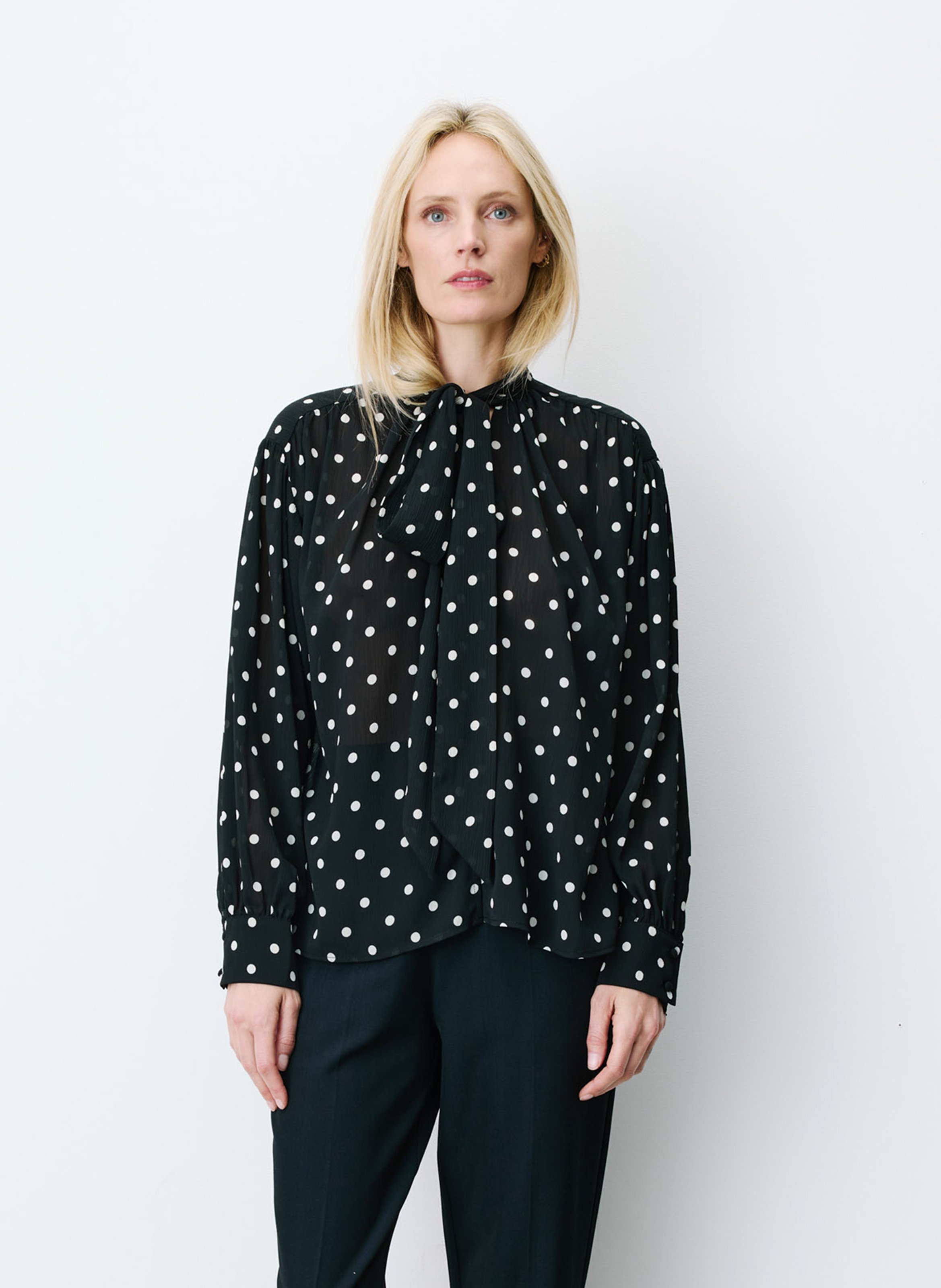 Wijdvallende blouse met stippen GRACE ET MILA Zwart