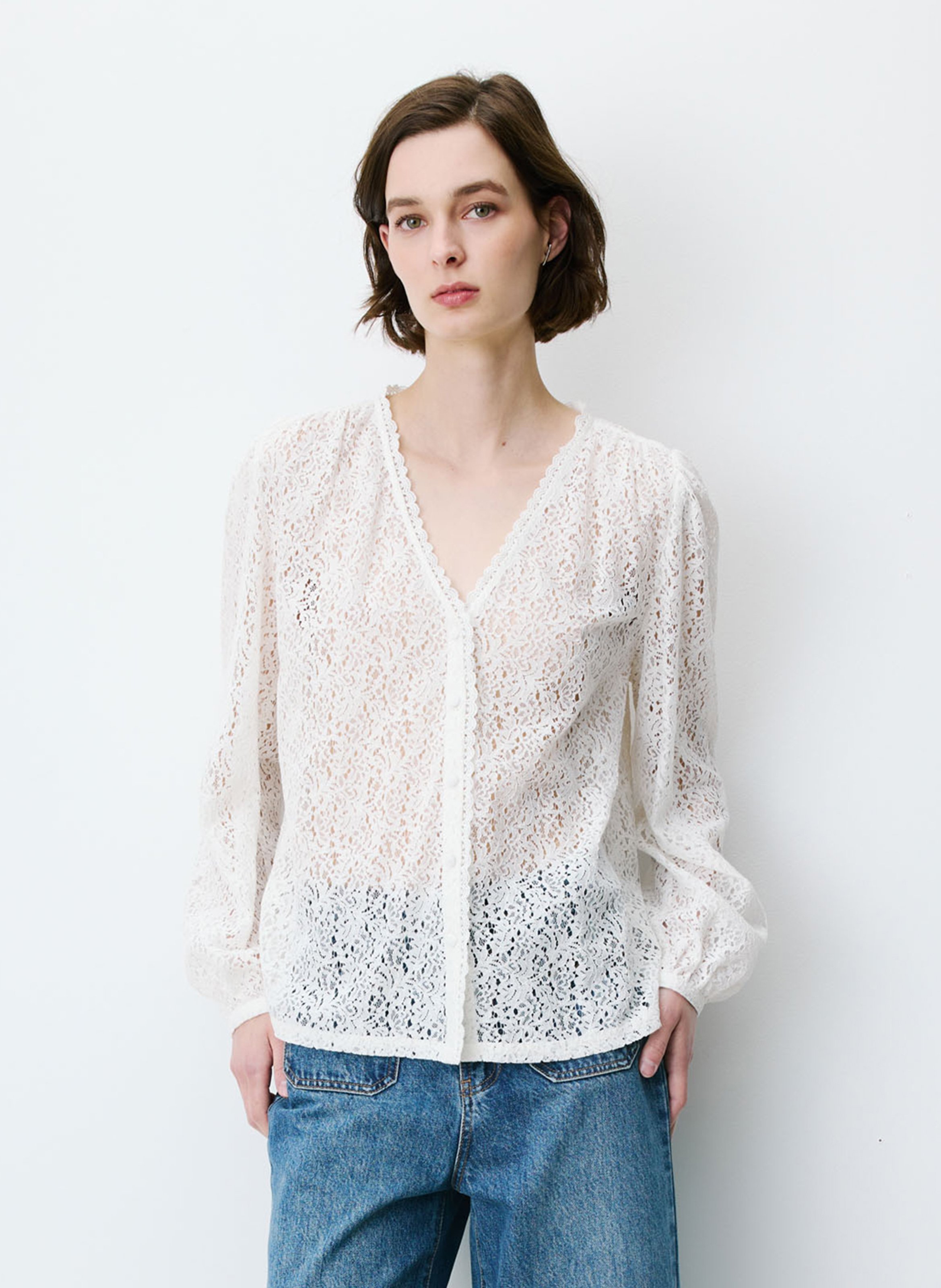 Blouse col V en dentelle GRACE ET MILA Blanc