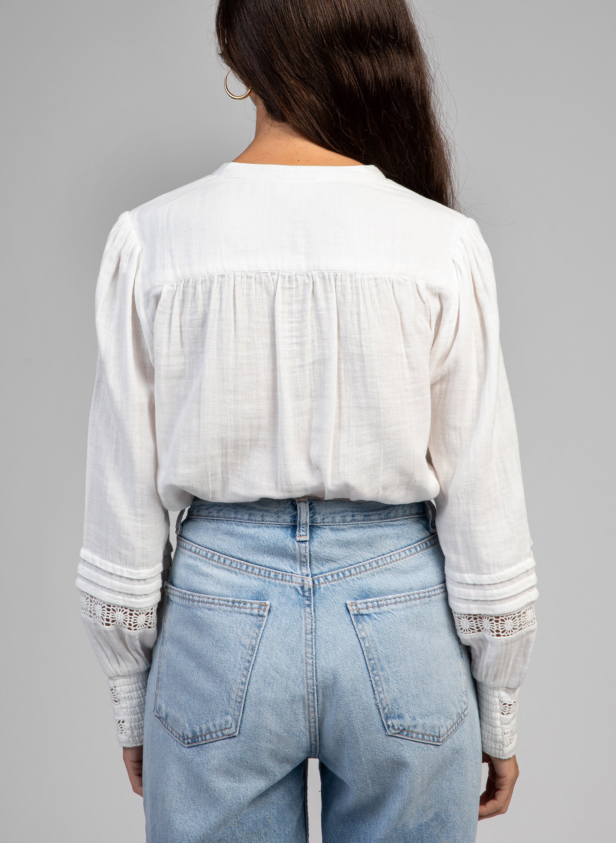Straight blouse with fancy details AN'GE White
