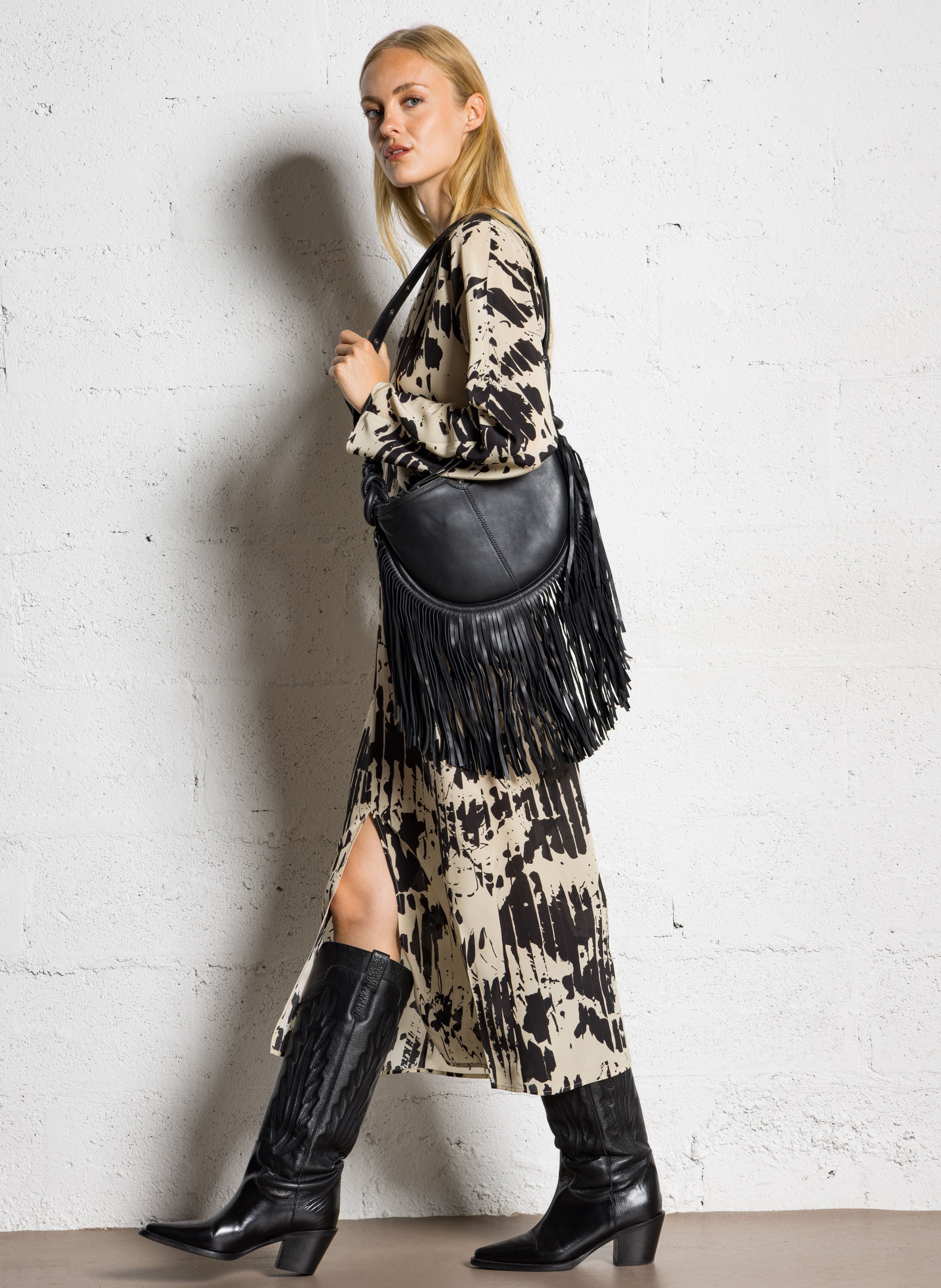 Halvemaanvormige tas van gemengd leer Zwart