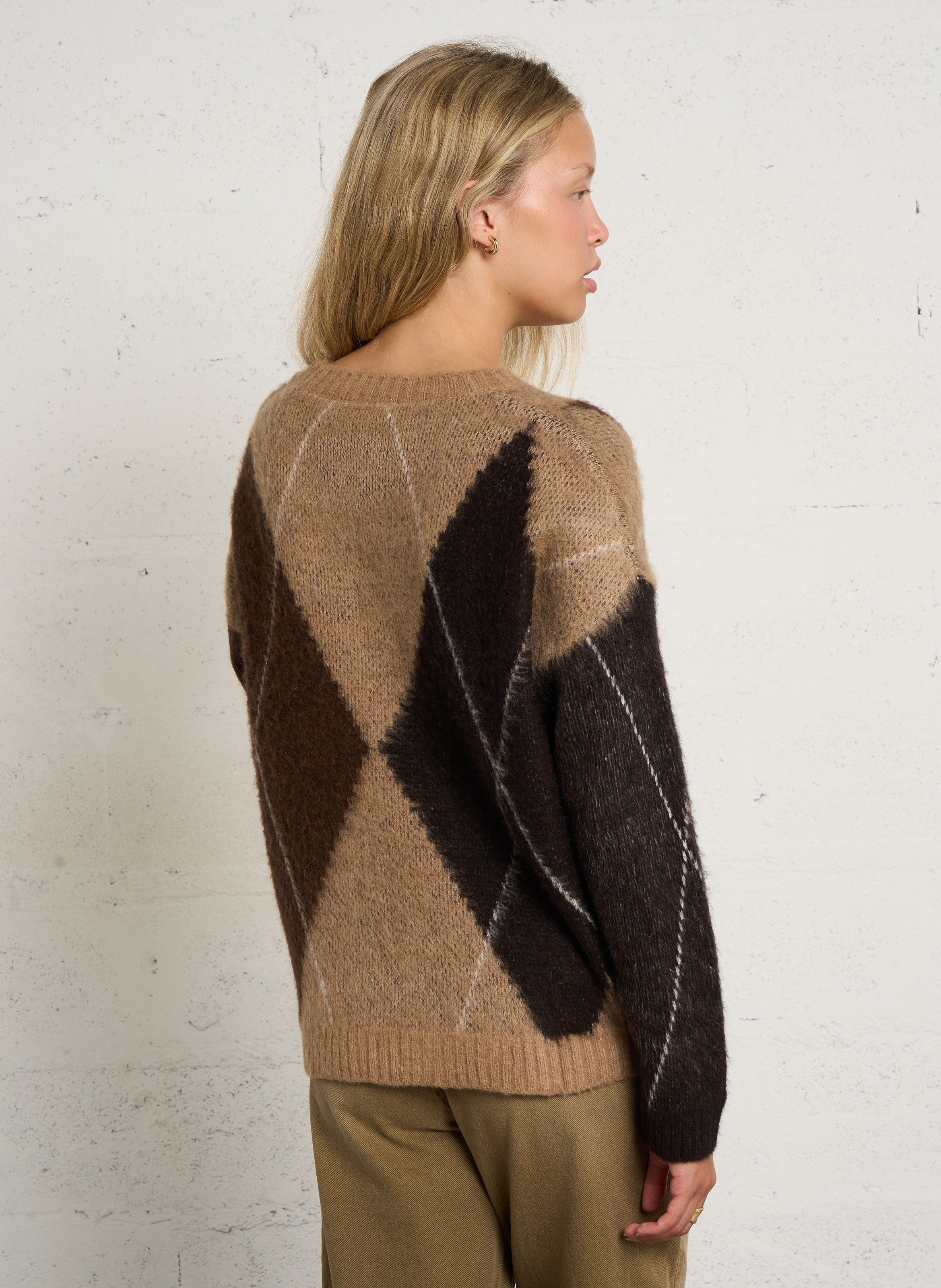 Ronde hals trui met Jacquard-print PLEASE Bruin