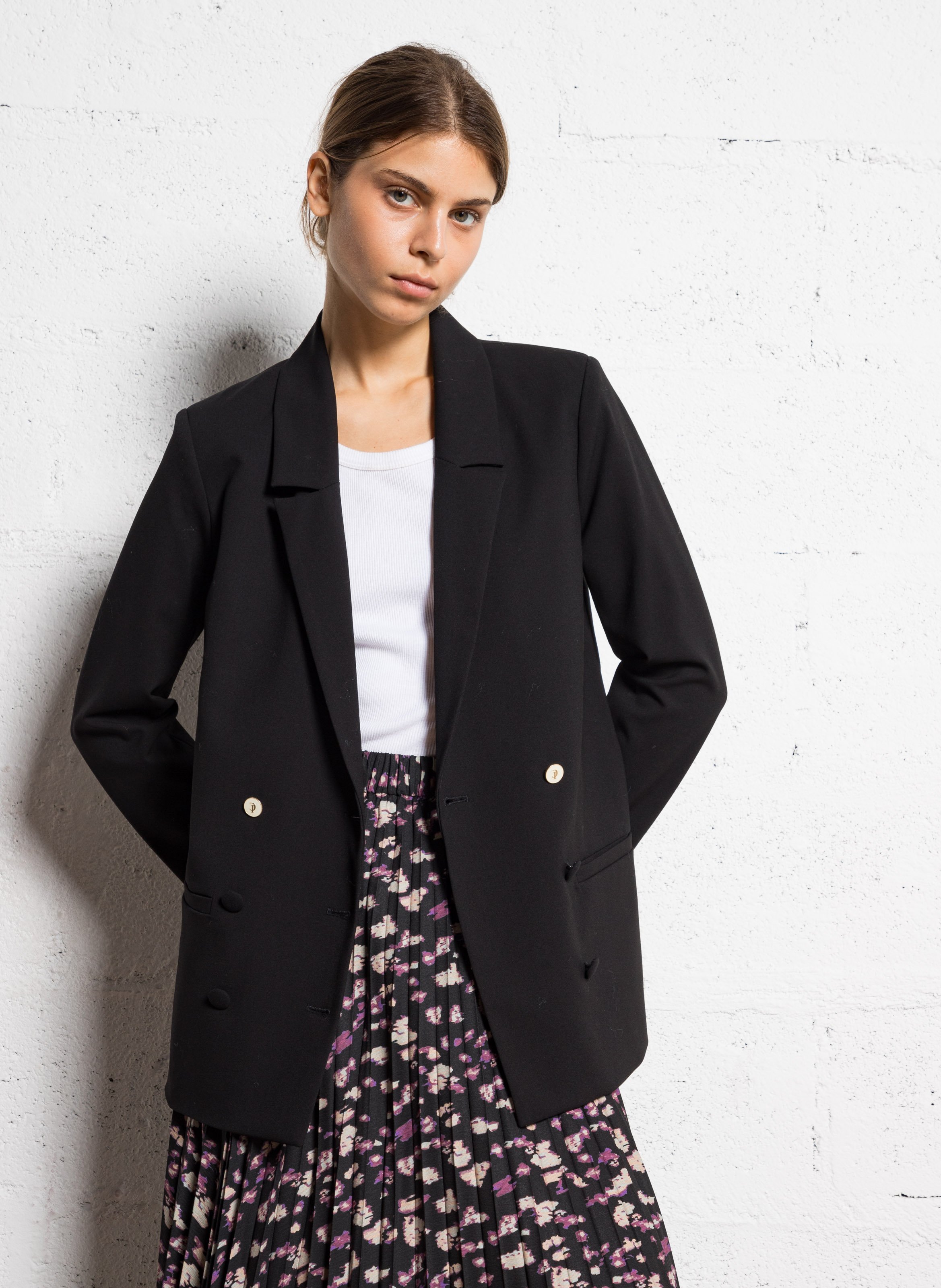 Blazer with contrast buttons I CODE Black