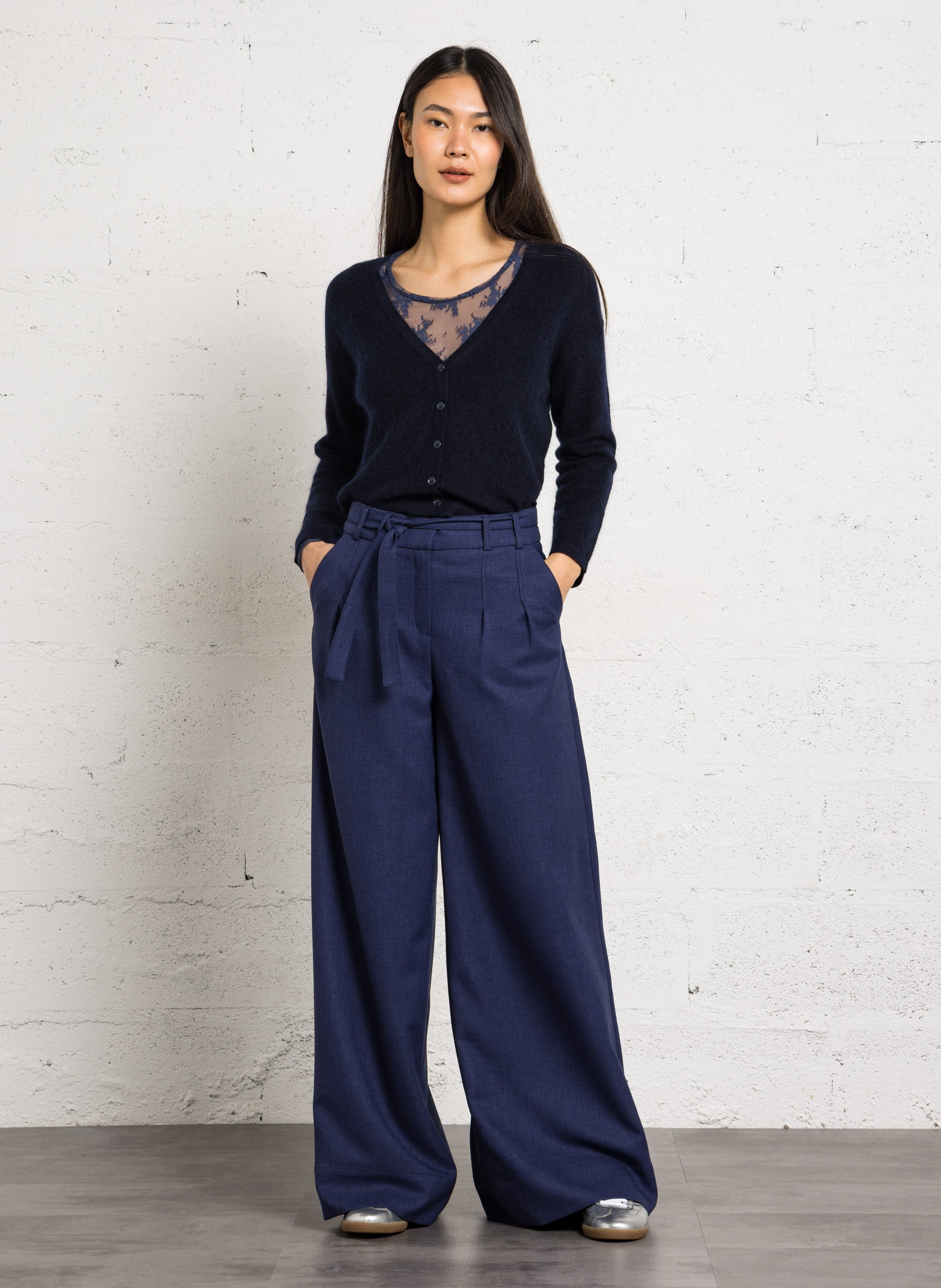 Weit geschnittene Hose MAISON 123 Violett