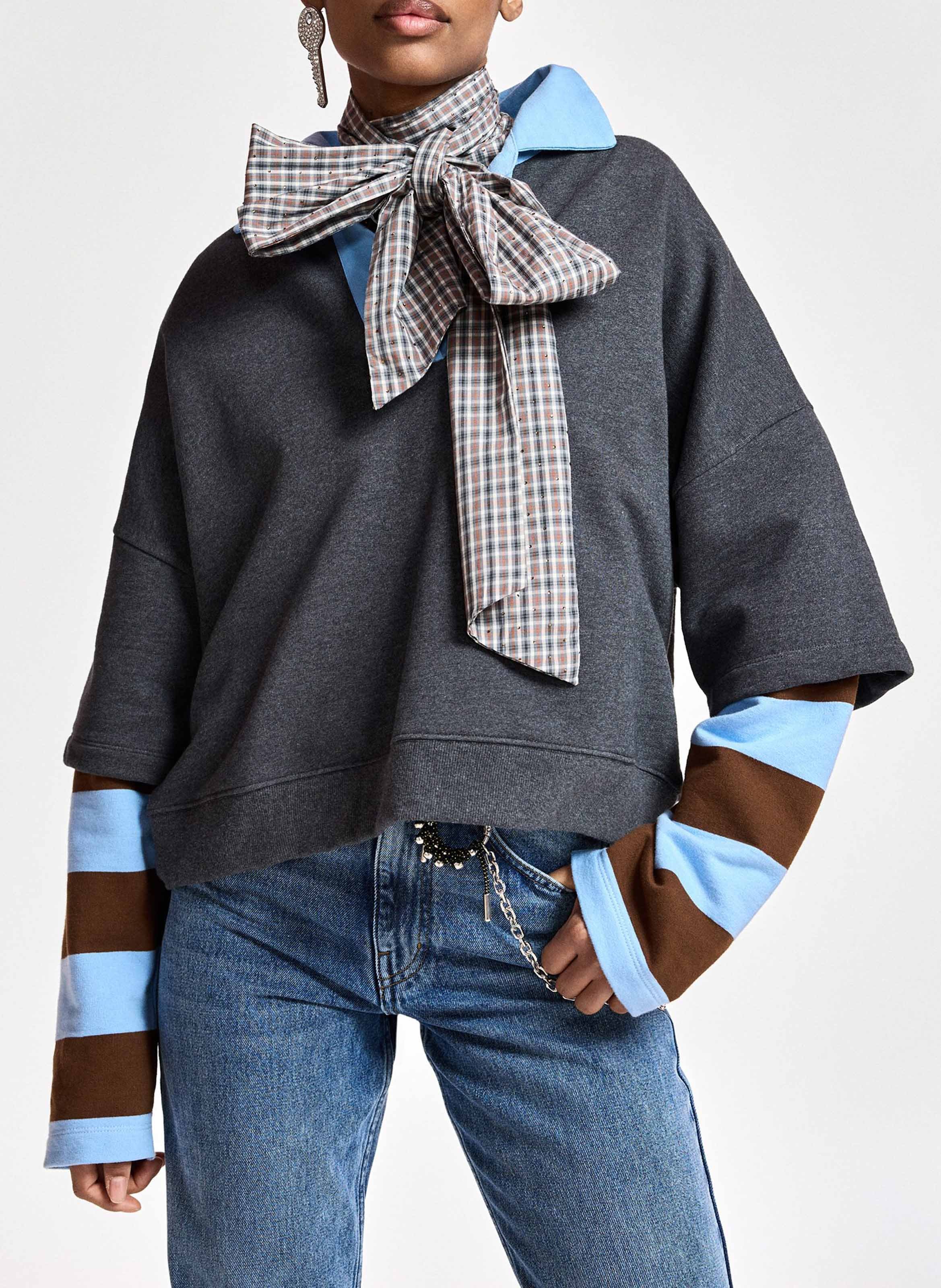 Gerade geschnittenes Baumwoll-Sweatshirt mit Polokragen ESSENTIEL ANTWERP Grau