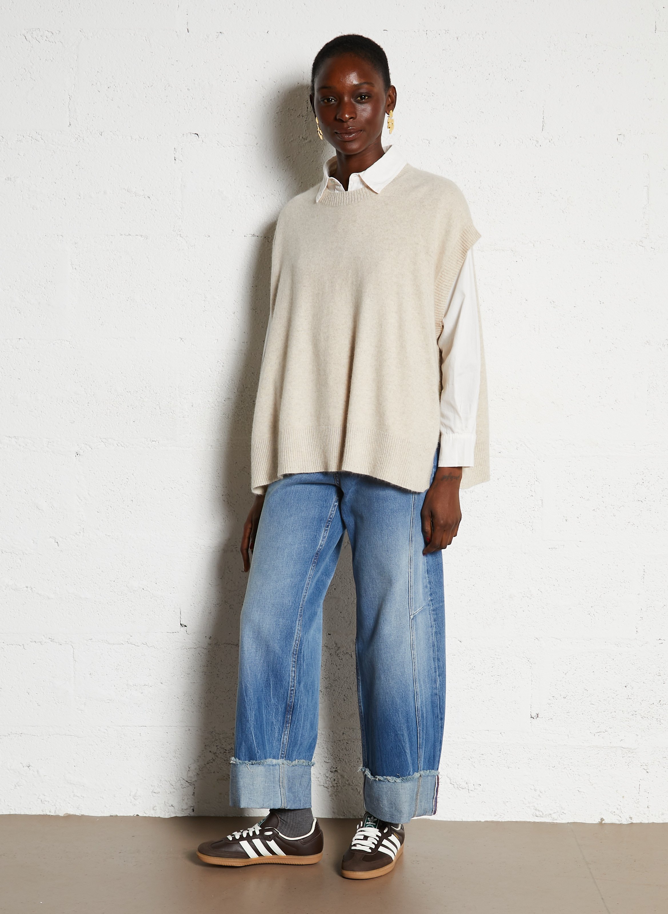 Round neck wool blend cape BELLA JONES Beige