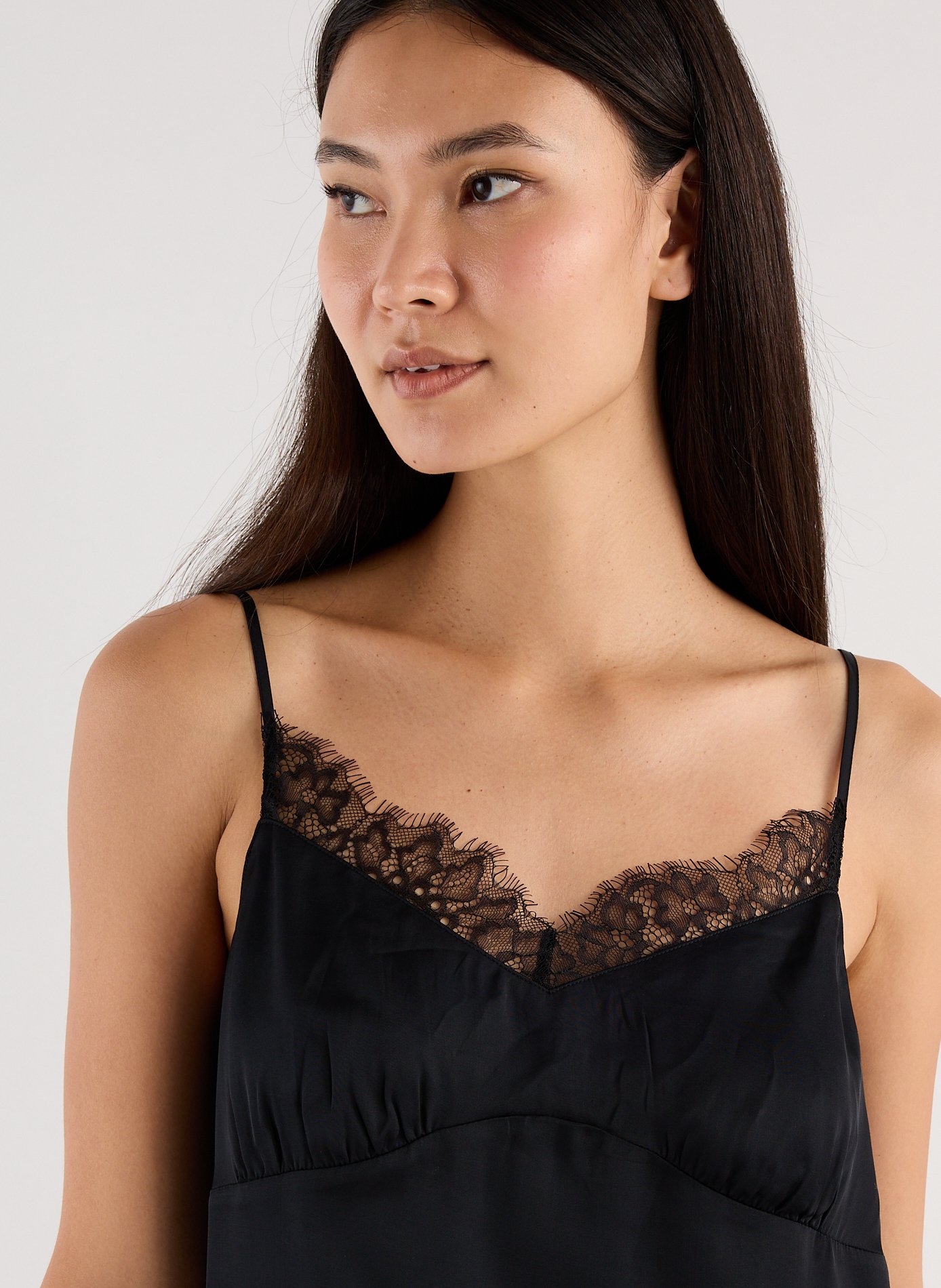 Caraco col v en dentelle SAISON 1865 Noir