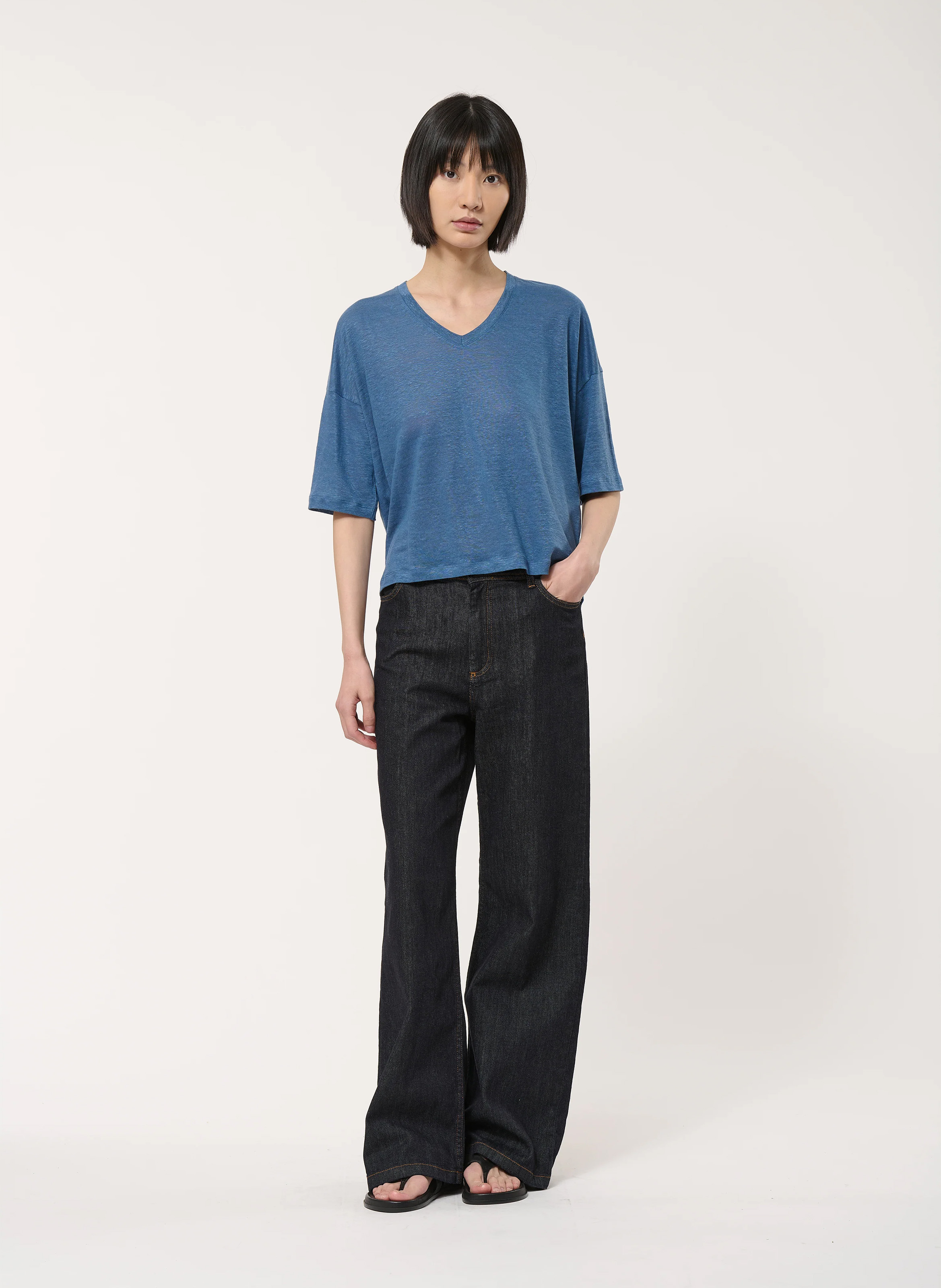 Fine linen V-neck sweater HUMILITY Blue