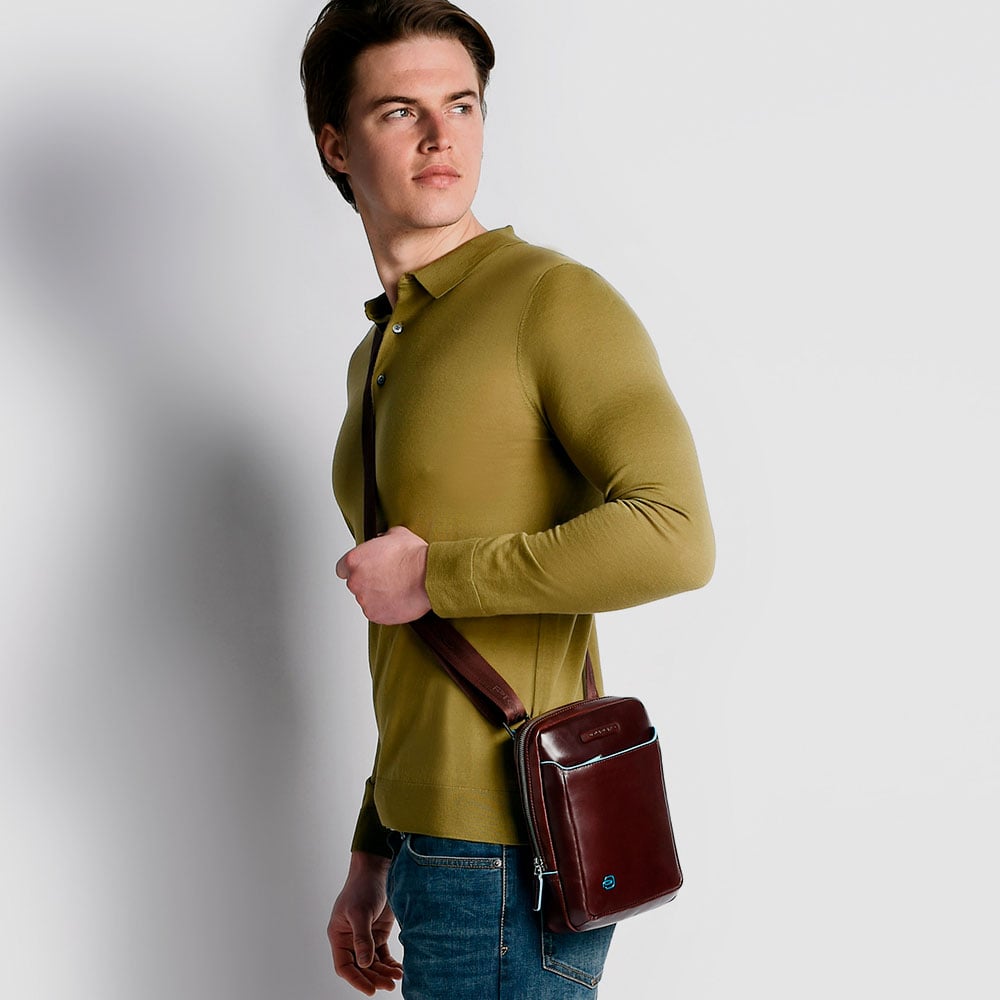 Crossbody bag with compartments Blue