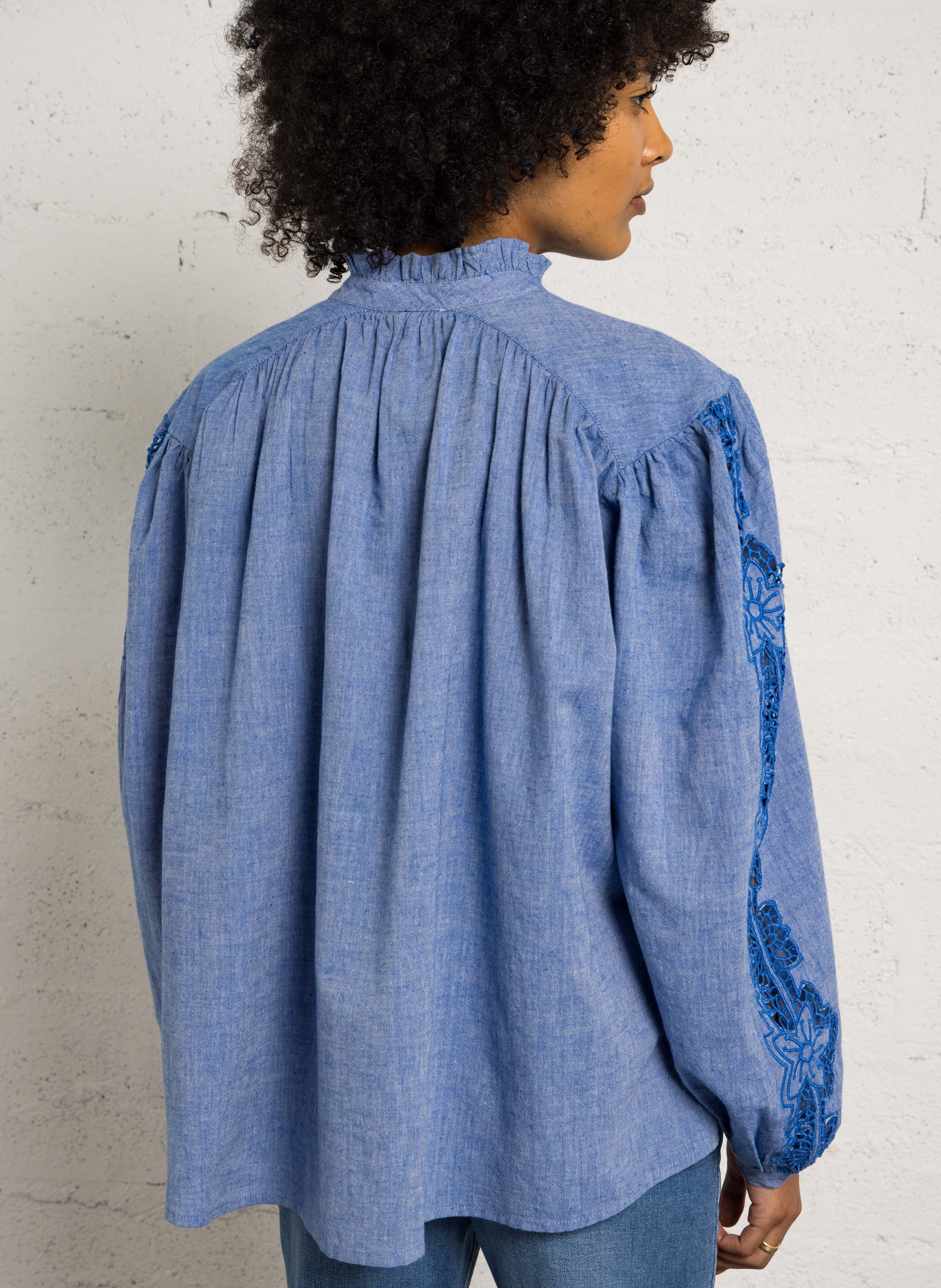 Blouse col volanté en coton FEEKA Bleu