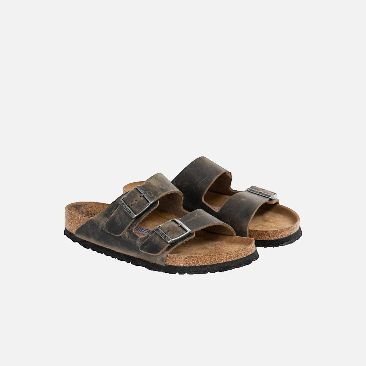 Arizona flat sandals BIRKENSTOCK Khaki