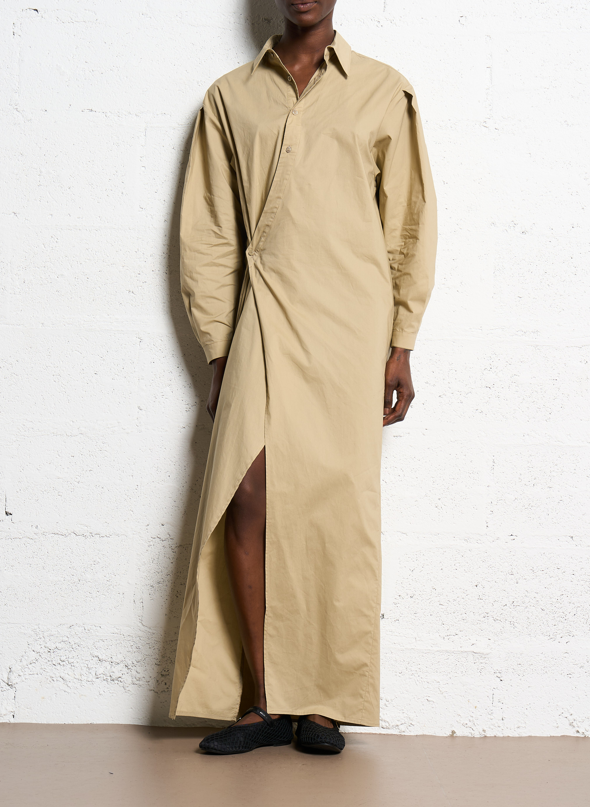 Lange, katoenen wikkeljurk ATTIC AND BARN Beige