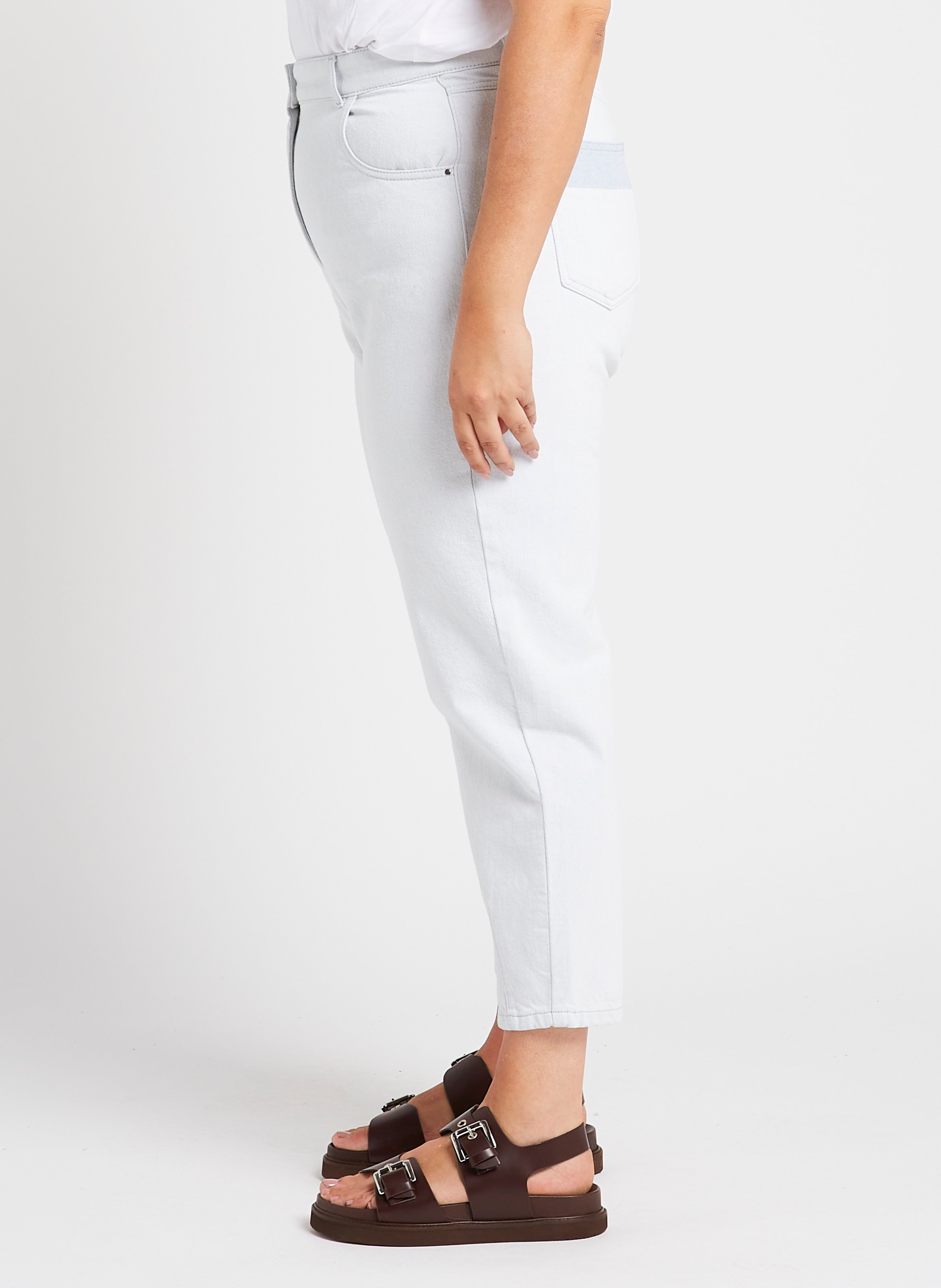 Jean carotte plissé au bas en coton PERSONA by Marina Rinaldi Bleu