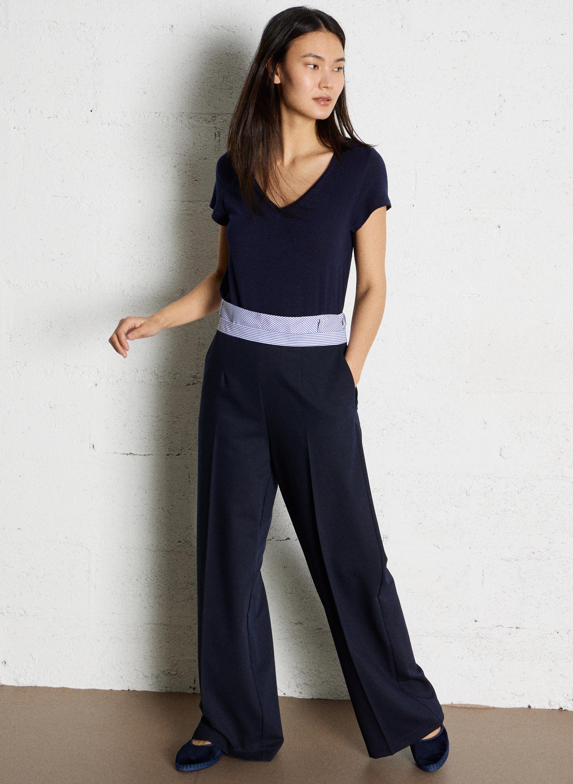 Weite Hose mit gestreiftem Gürtel IMPERIAL Blau