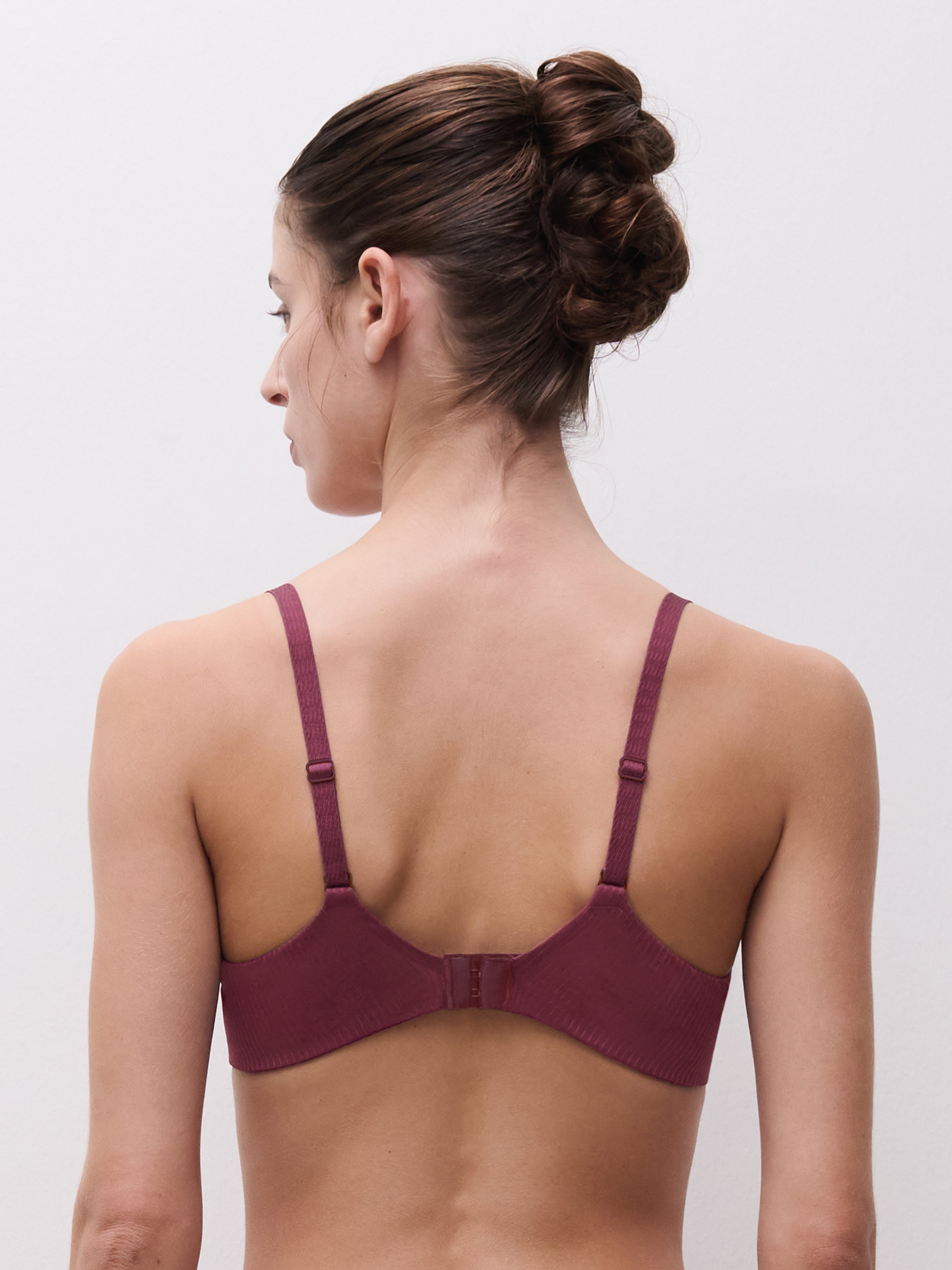 Plunging padded bra with embroidery CHANTELLE Multicolored