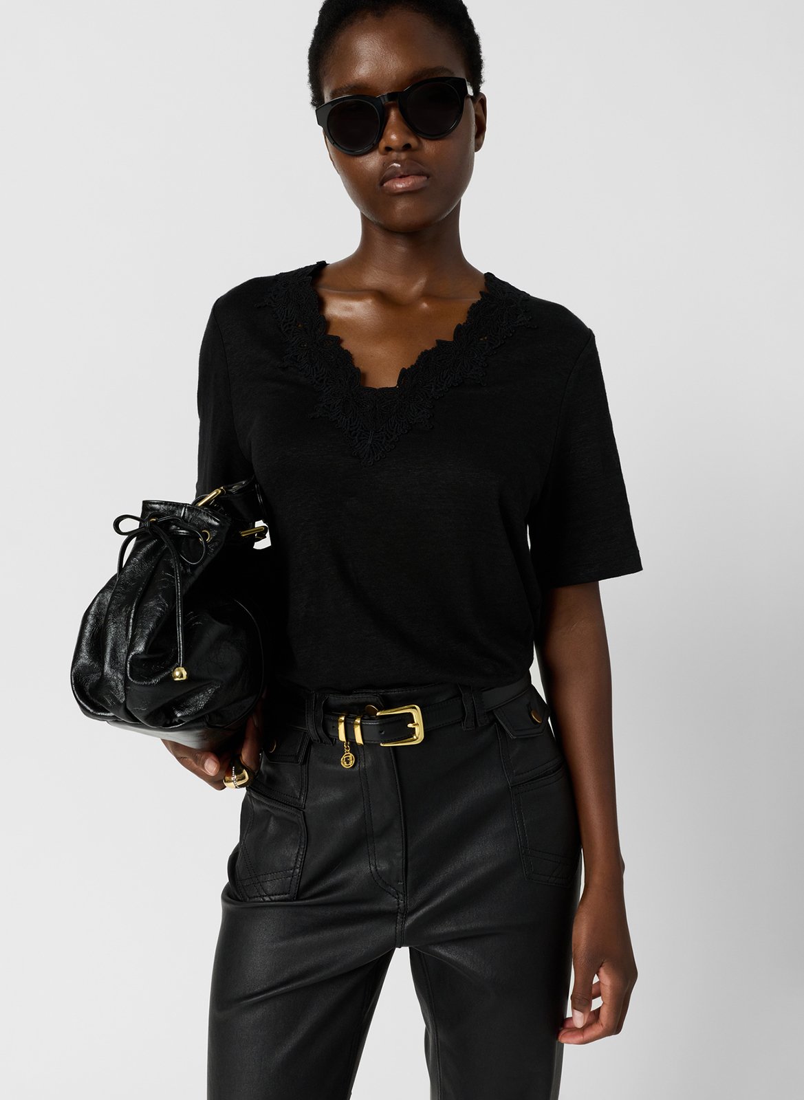 Leinen-T-Shirt mit V-Ausschnitt und Spitze GERARD DAREL Schwarz