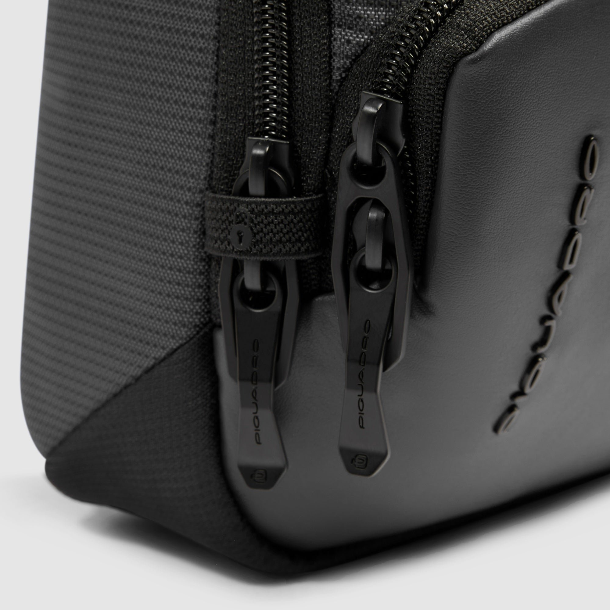 Men's crossbody bag made from bio-based material PIQUADRO Black