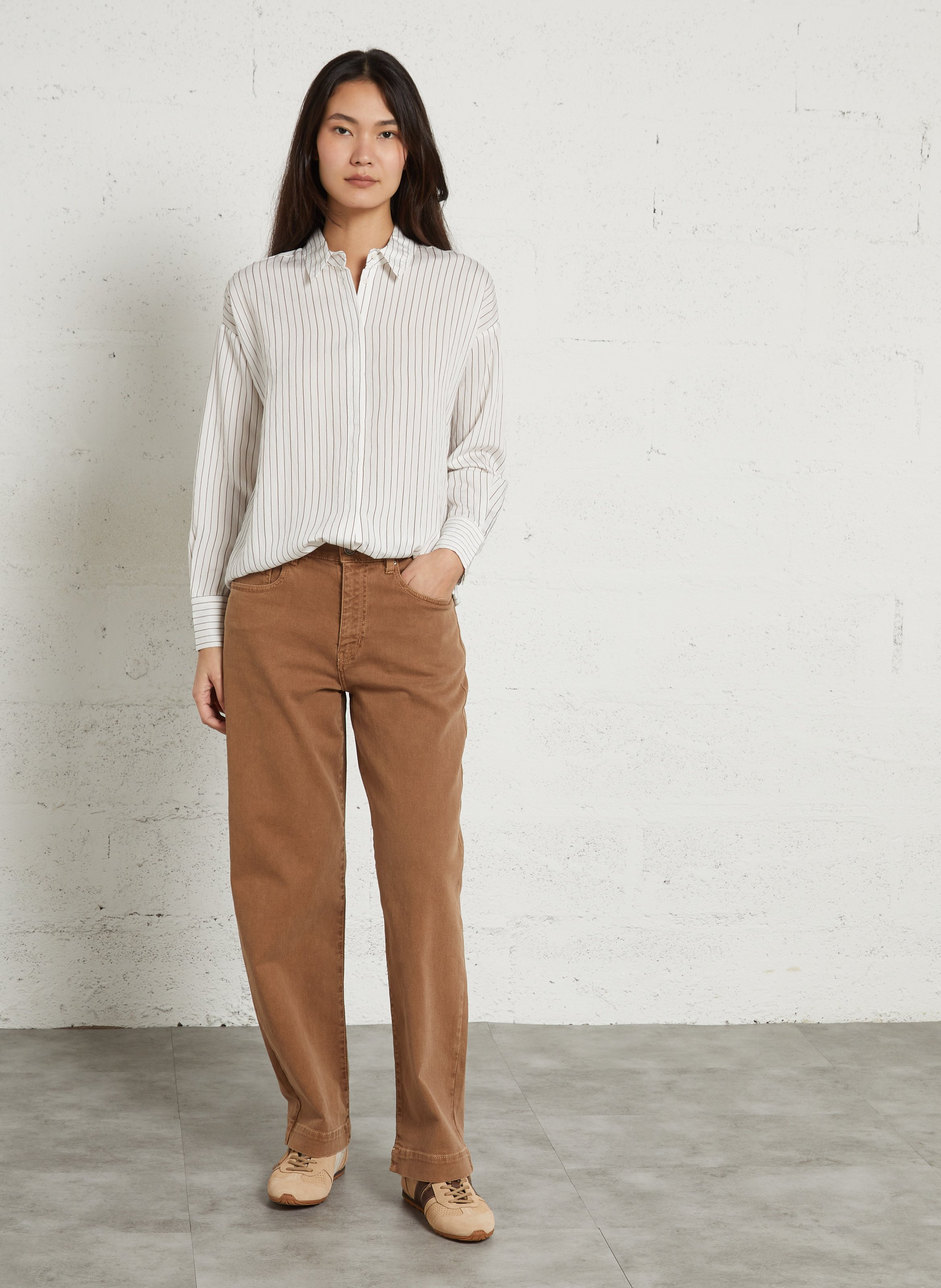 Weit geschnittene Streifenbluse mit klassischem Kragen SUD EXPRESS Weiss