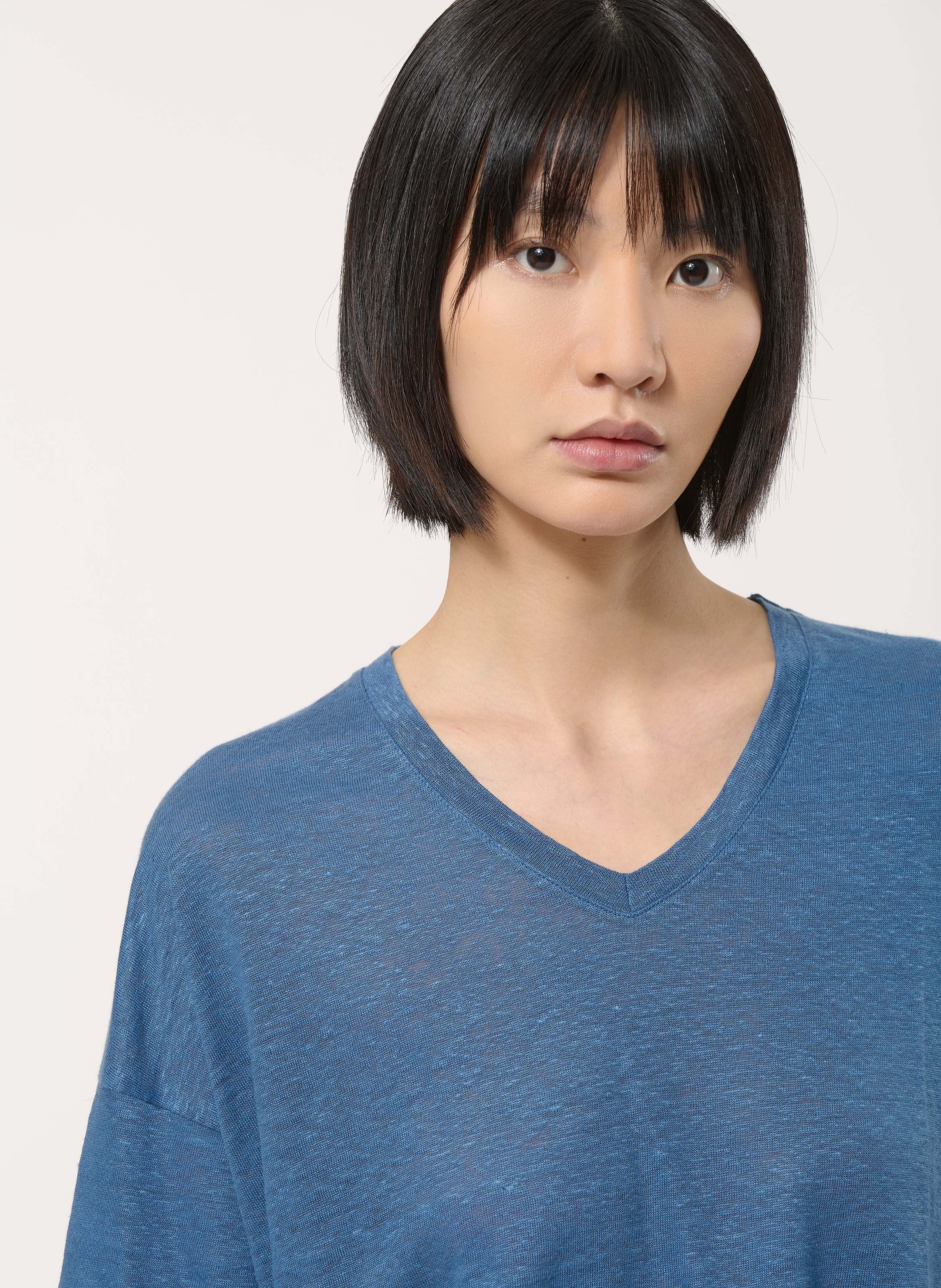 Fine linen V-neck sweater HUMILITY Blue