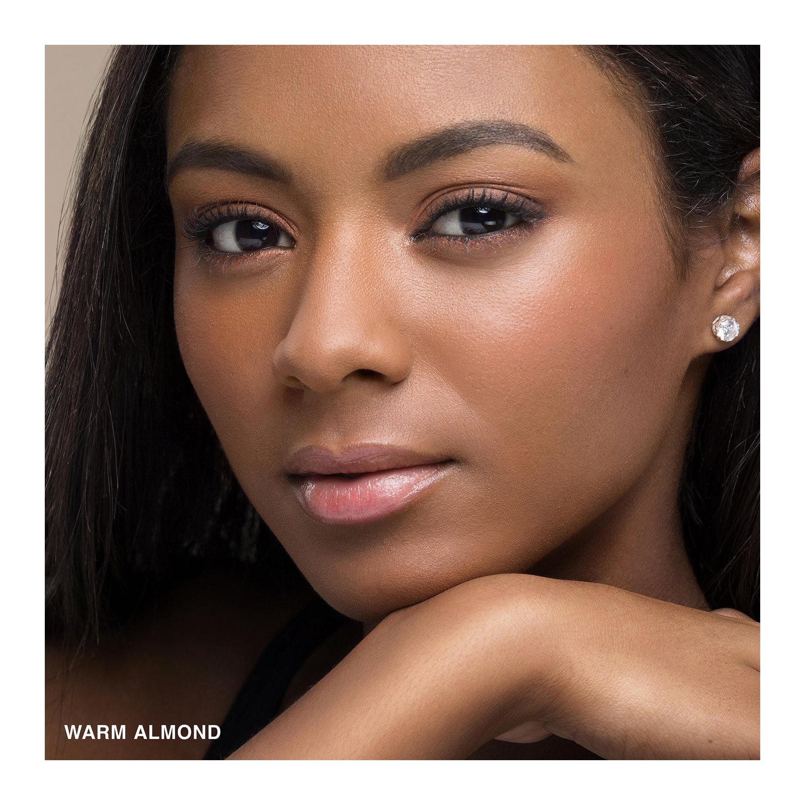 Intensive Serum Foundation - Fond de Teint Sérum SPF40 BOBBI BROWN 17 warm almond (w-086)