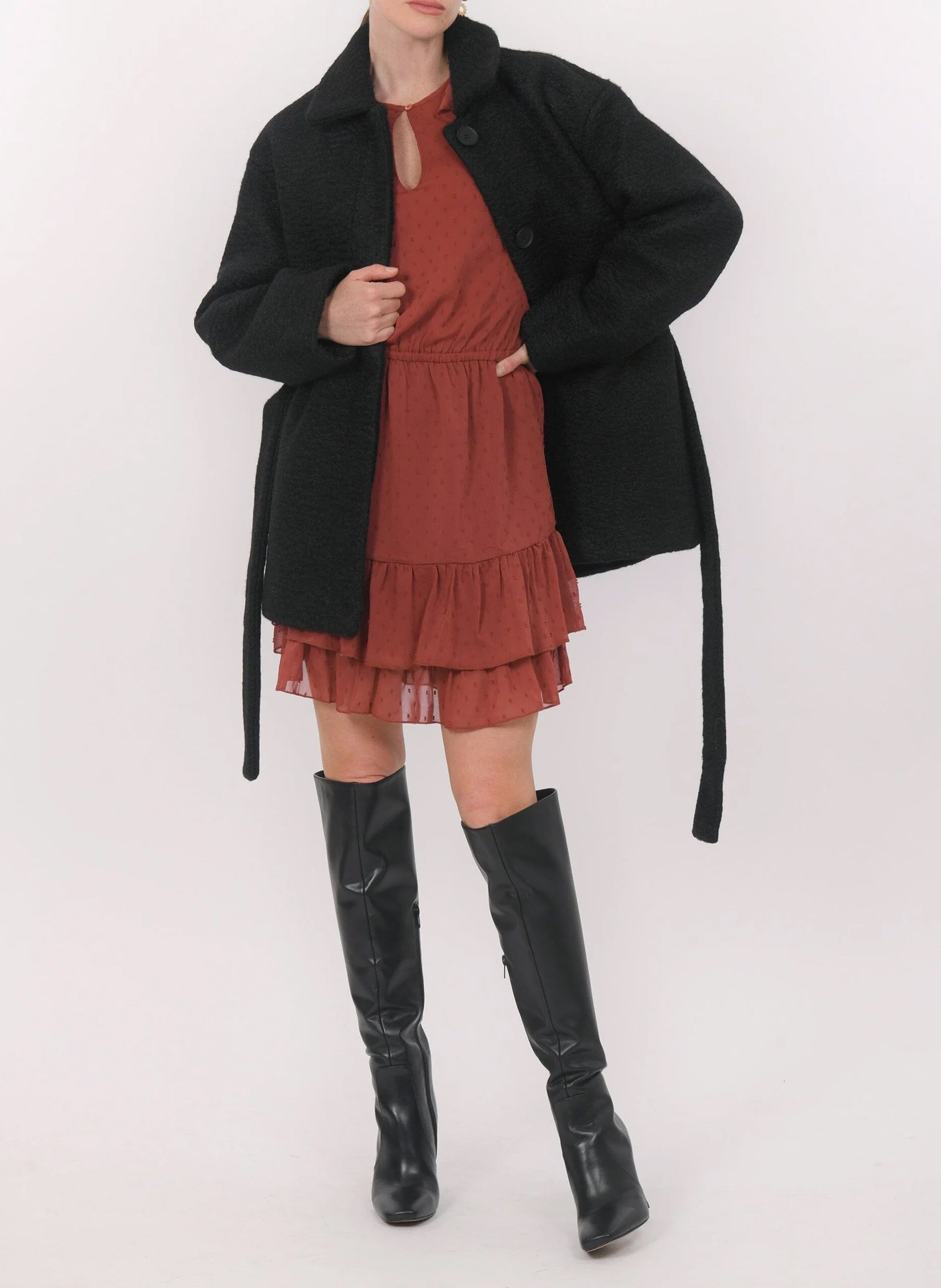 Abrigo recto con cinturón liso KOOKAI Negro