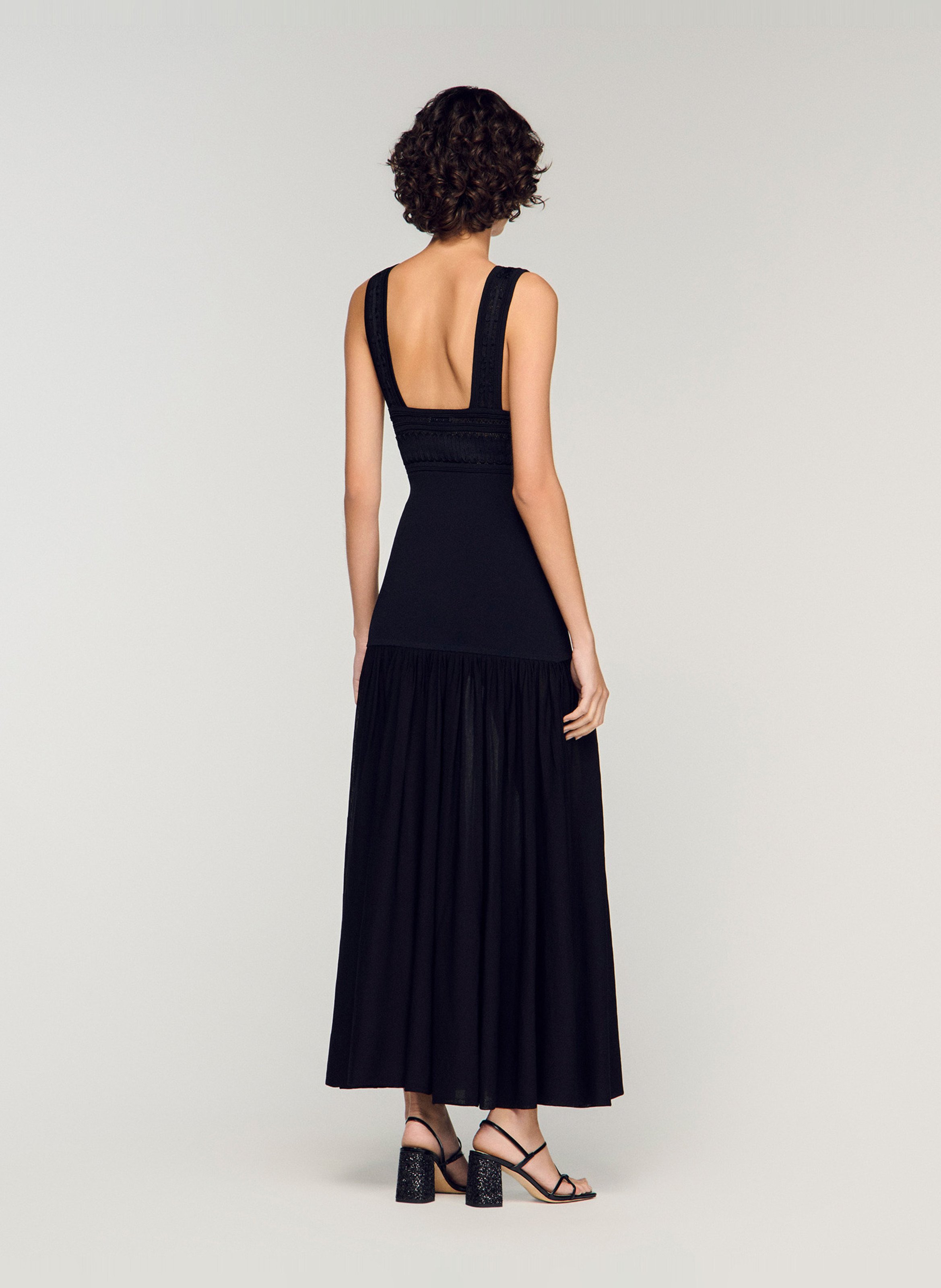 Robe midi décolleté v SANDRO Noir