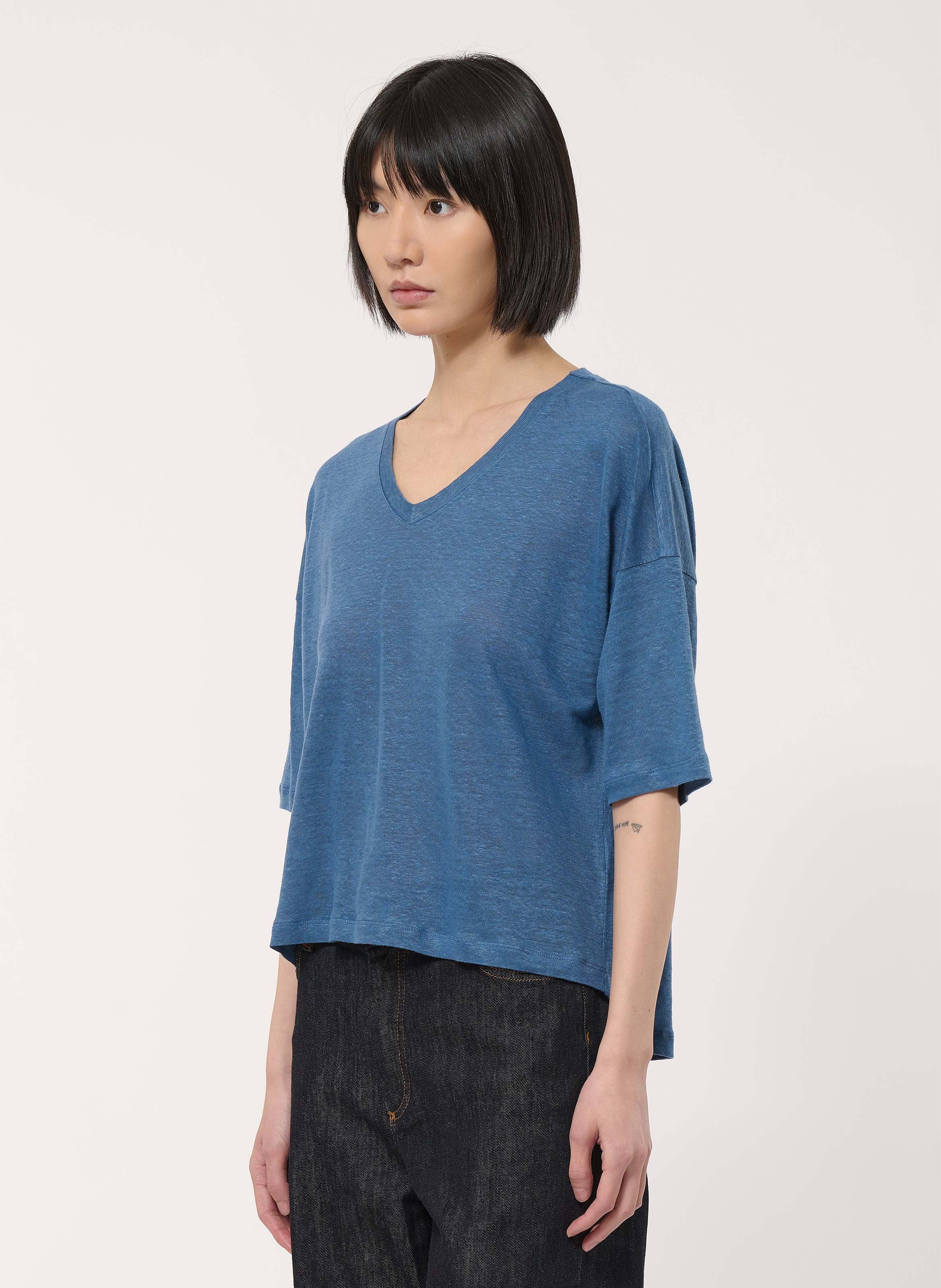 Fine linen V-neck sweater HUMILITY Blue