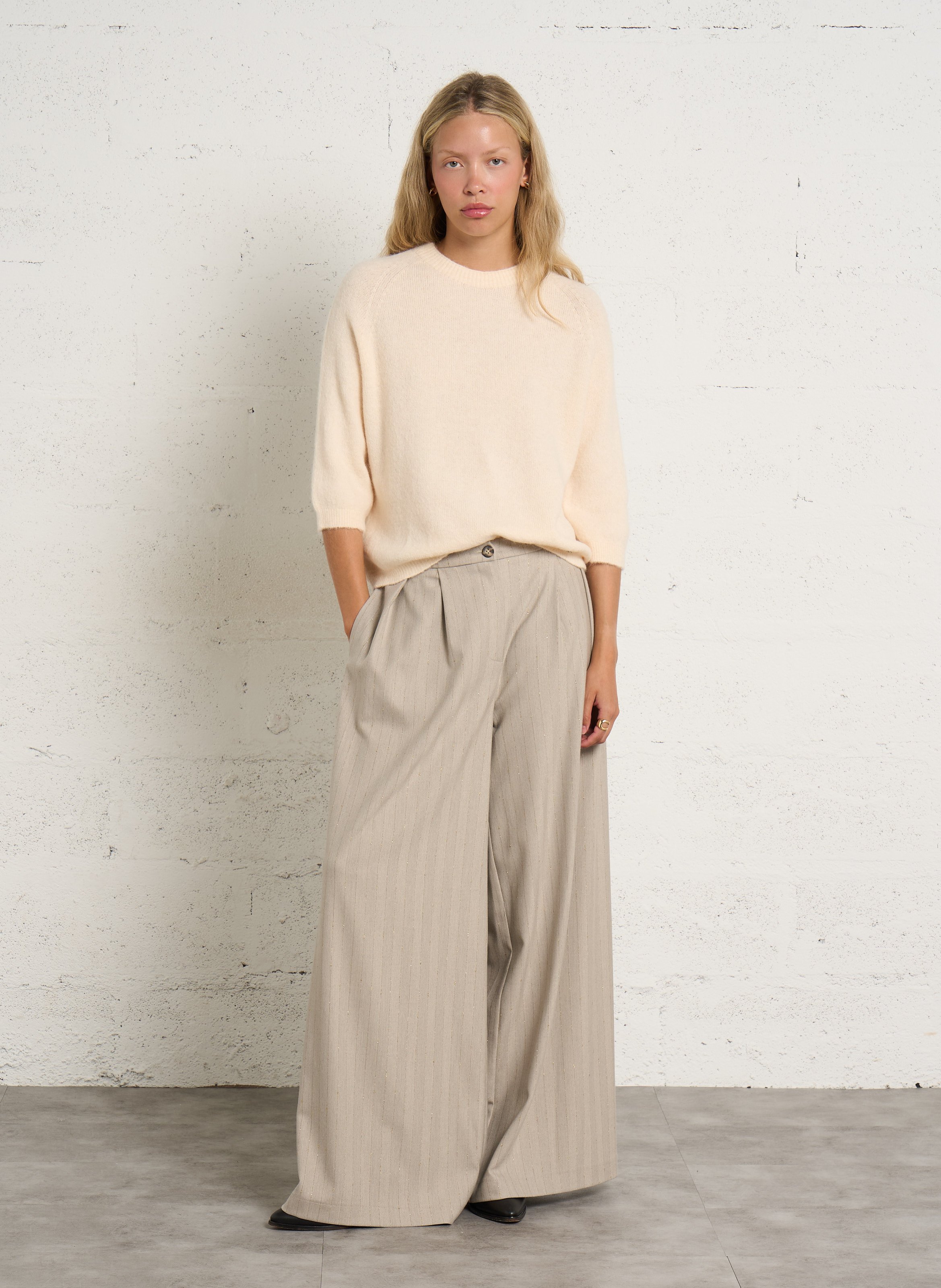 Trui met ronde hals PLEASE Beige
