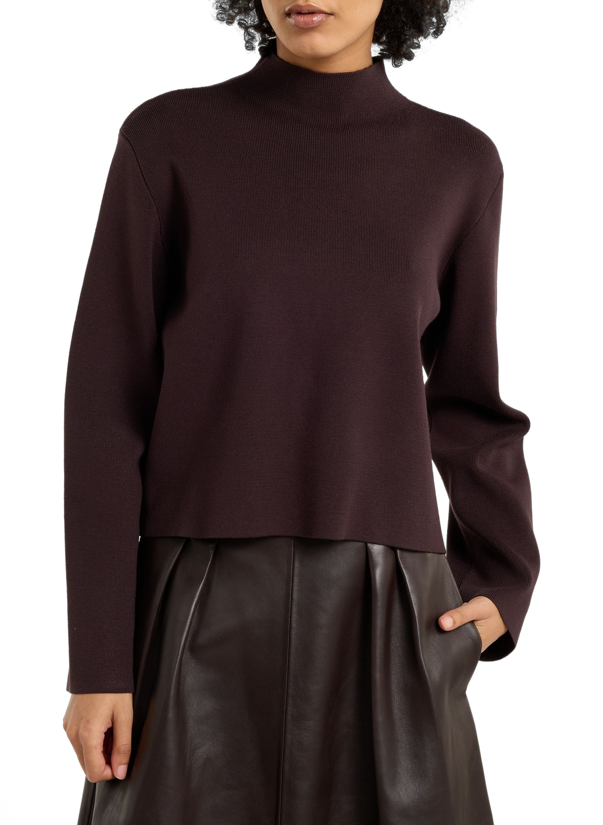 Asymmetric high neck pull. SAISON 1865 Brown