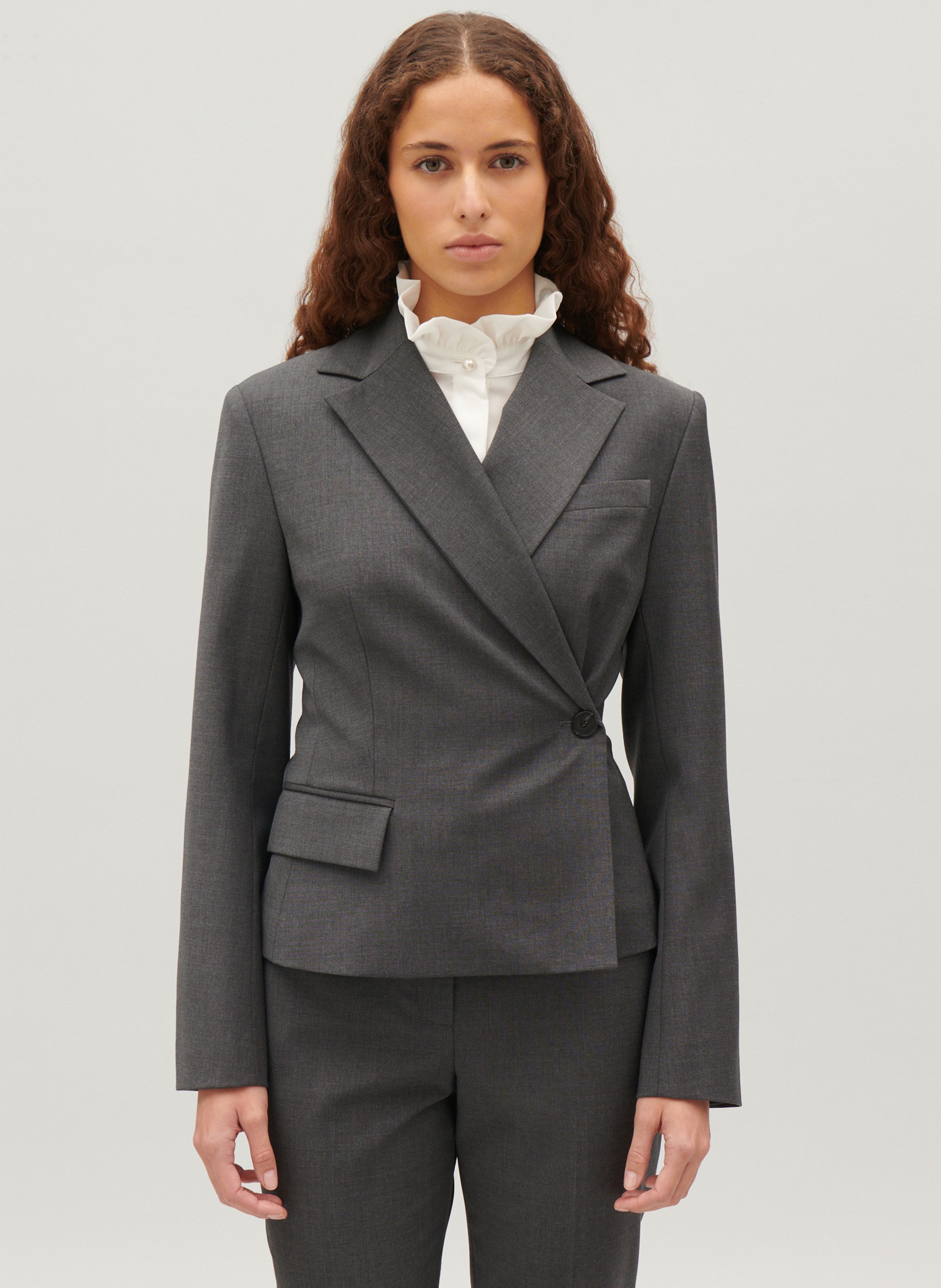 Grey Fitted wool blend suit jacket