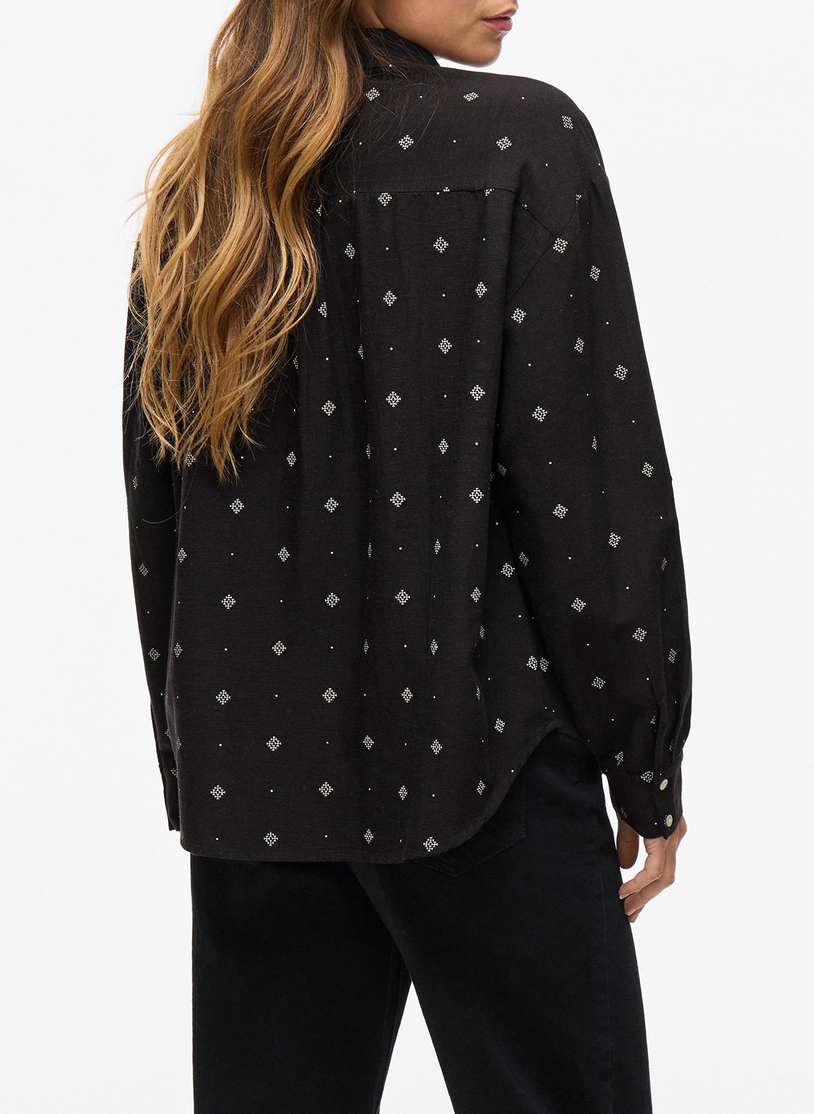 Chemise boutonnée à motifs VILA Noir