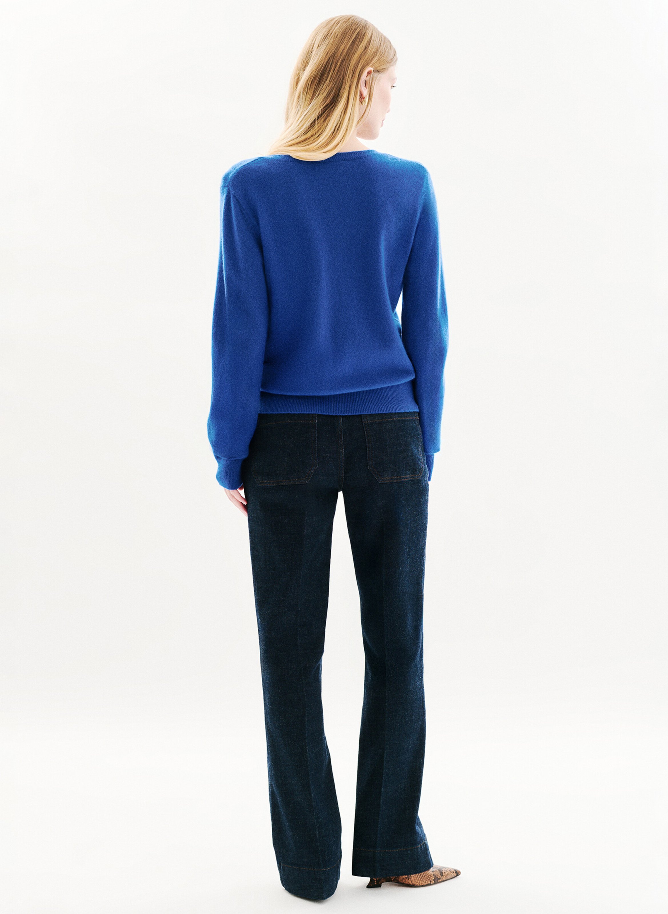 Pull cintré col V en cachemire CAROLL Bleu