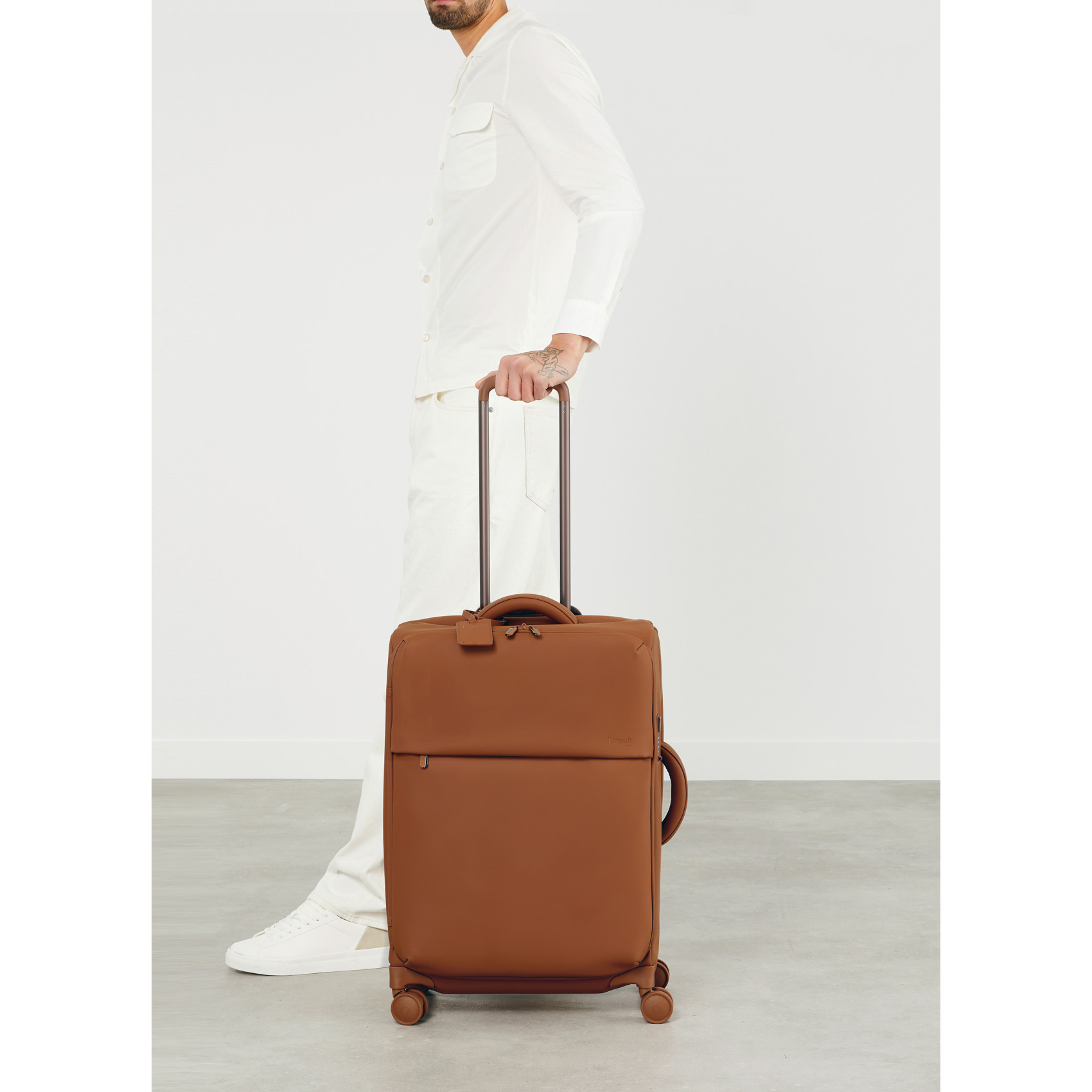 Lost in Berlin 4-wheel suitcase size M LIPAULT Brown