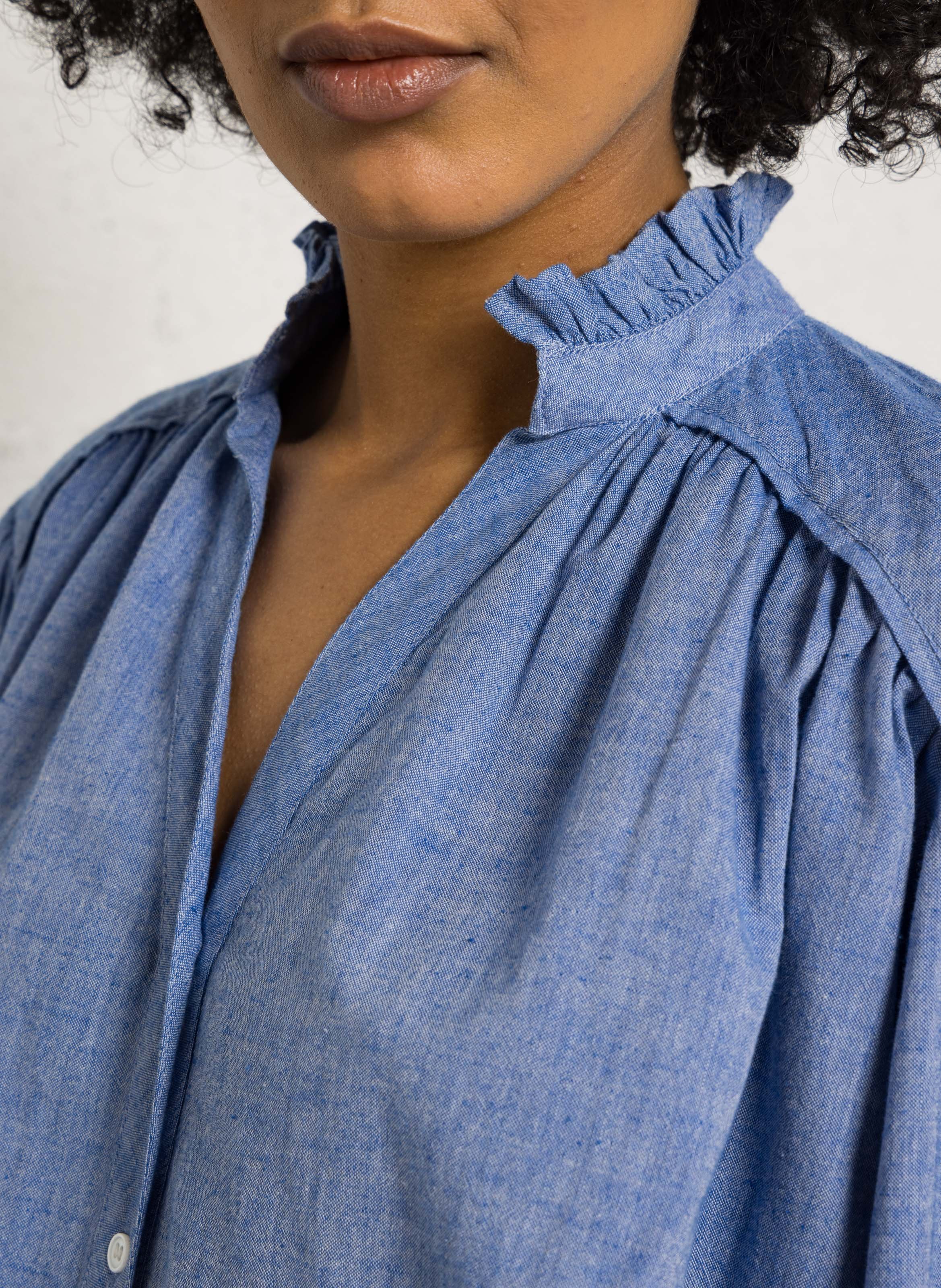 Blouse col volanté en coton FEEKA Bleu