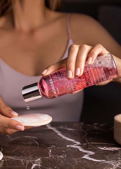 Phyto-Peeling Lotion CINQ MONDES No color