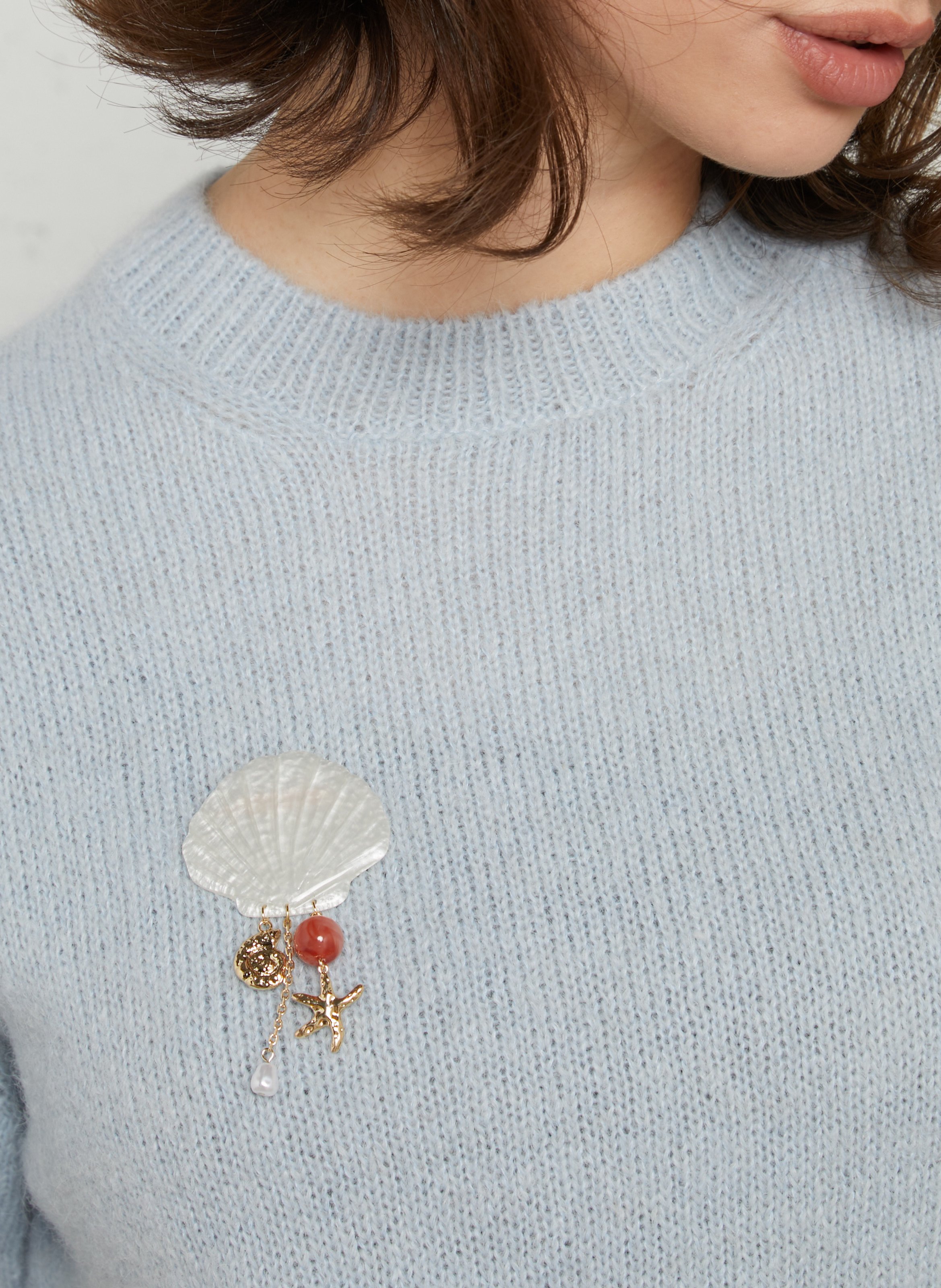 Resin and brass brooch DES PETITS HAUTS Golden