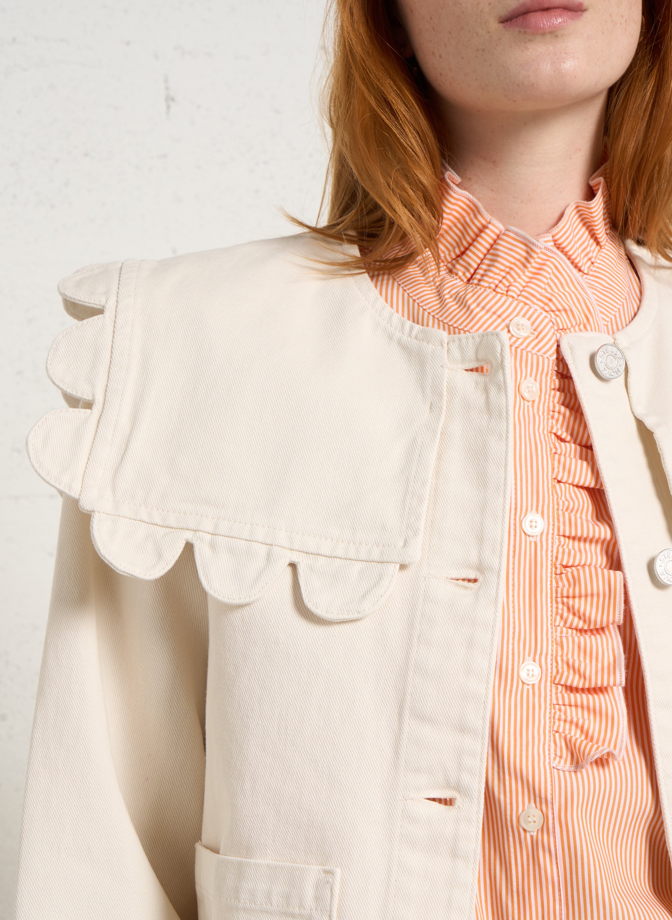 Spijkerjasje met ronde hals van biologisch katoen STELLA NOVA Wit