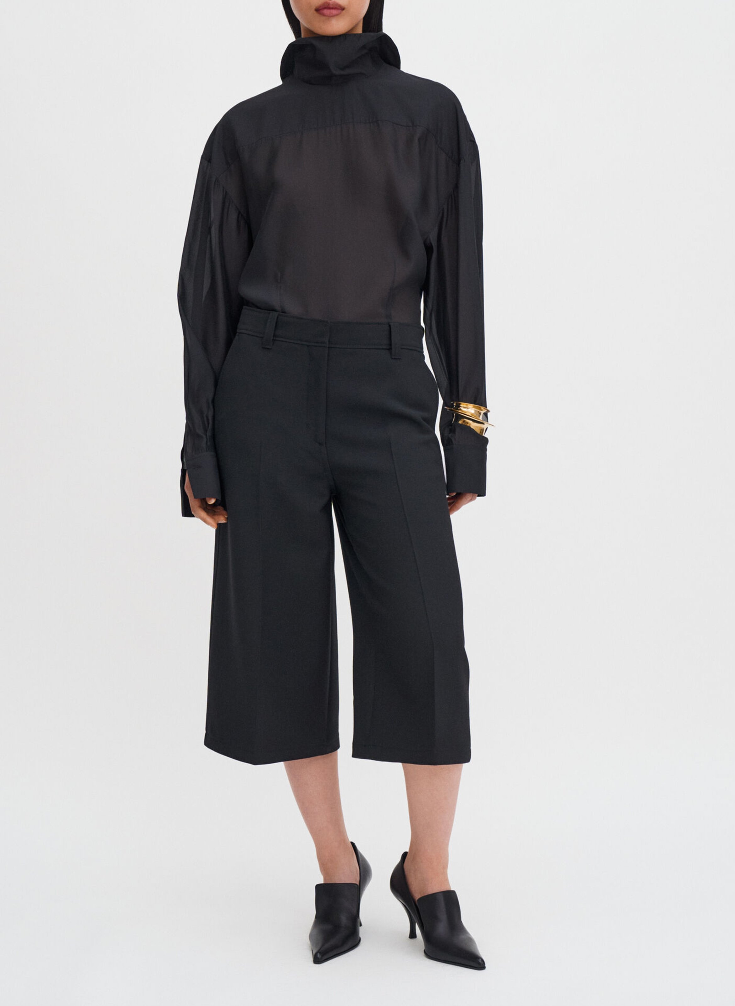 Bluse mit einfarbigem Kragendetail FILIPPA K Schwarz