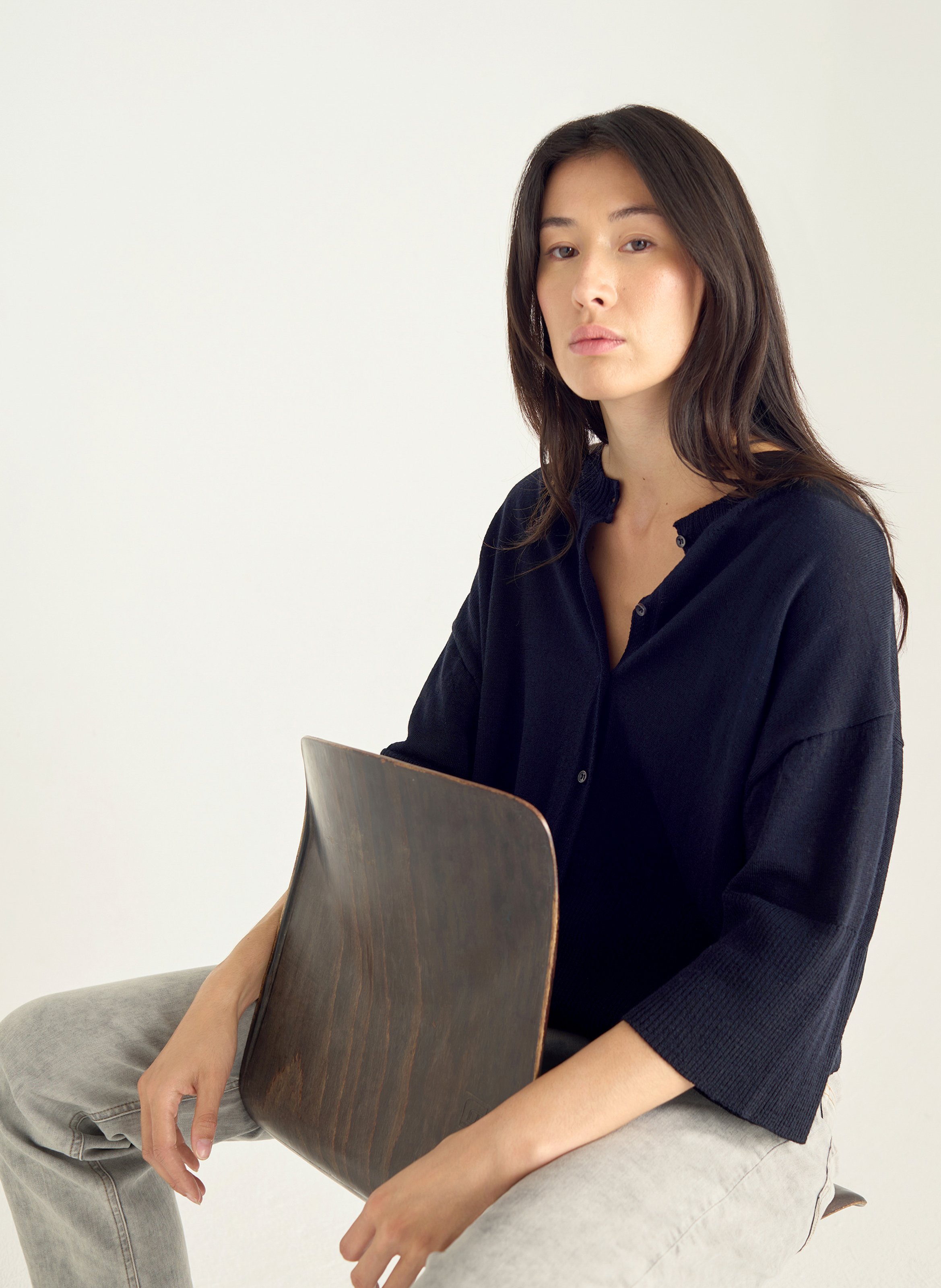 Strickjacke aus Wolle mit Rundhalsausschnitt ACOTE Schwarz