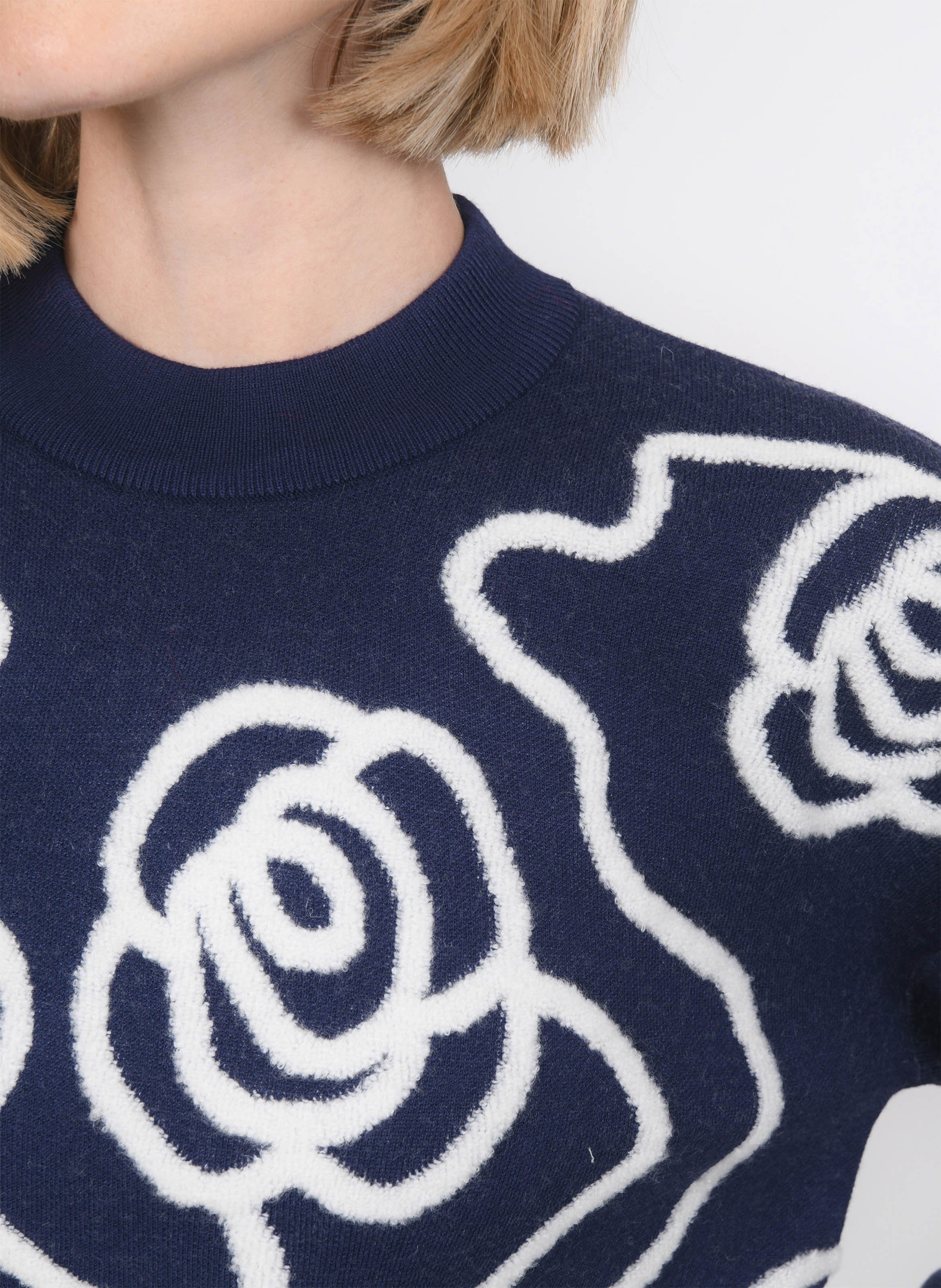 Gerade geschnittener Rundhalspullover aus Strick KOOKAI Blau