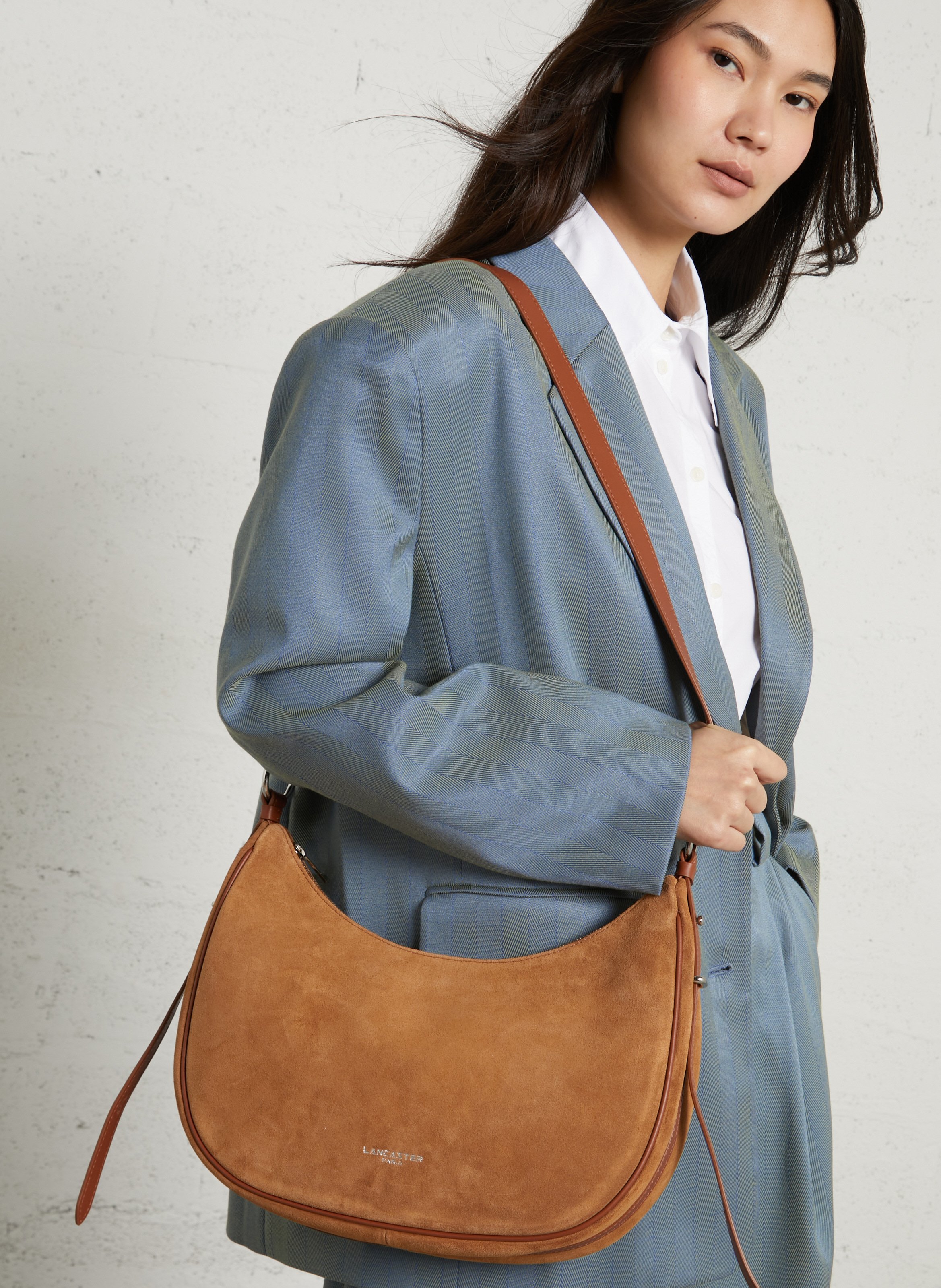 Geschnürte Beuteltasche aus strukturiertem Leder LANCASTER PARIS Braun