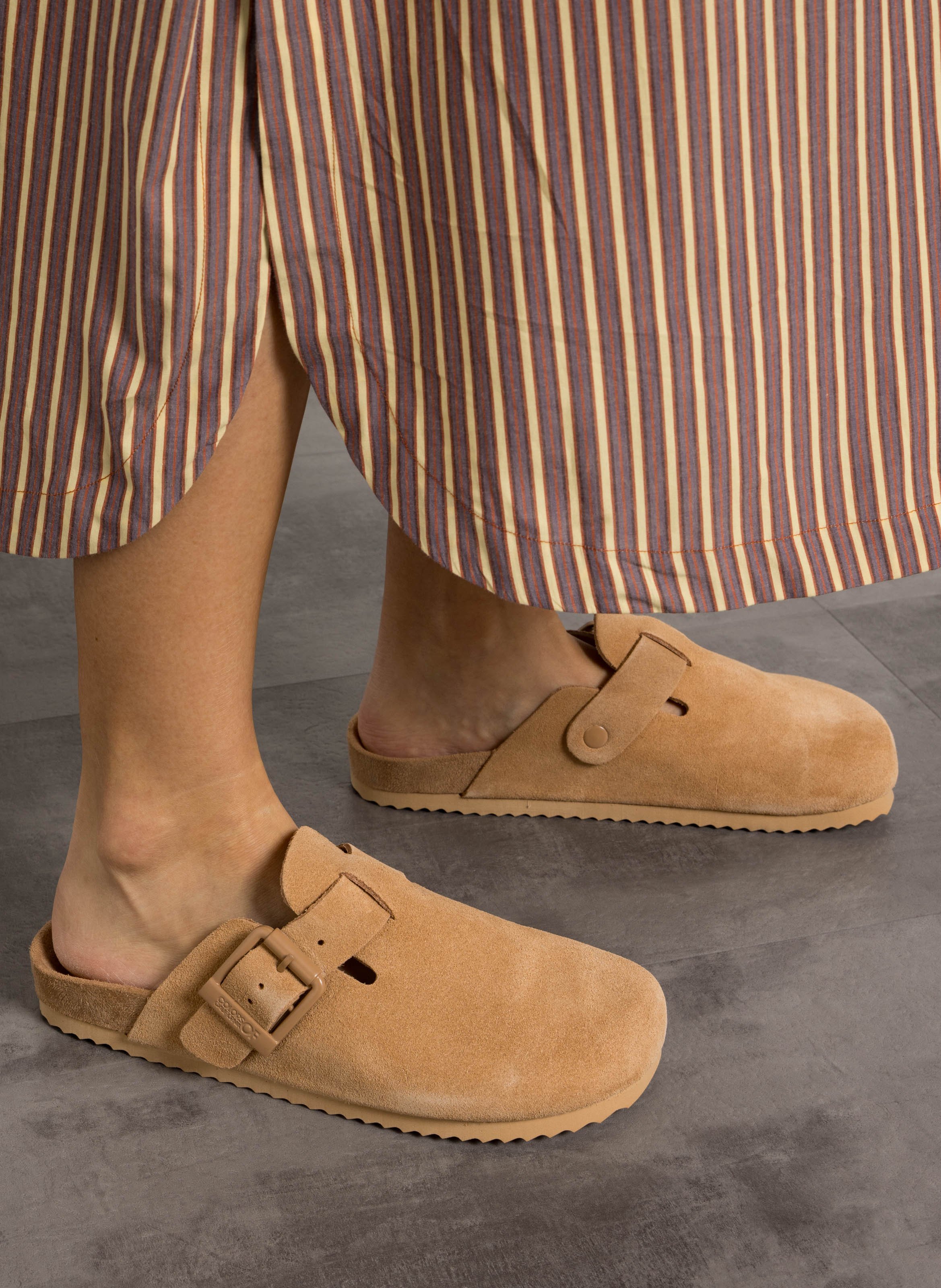 Mules aus Veloursleder COLORS OF CALIFORNIA Beige