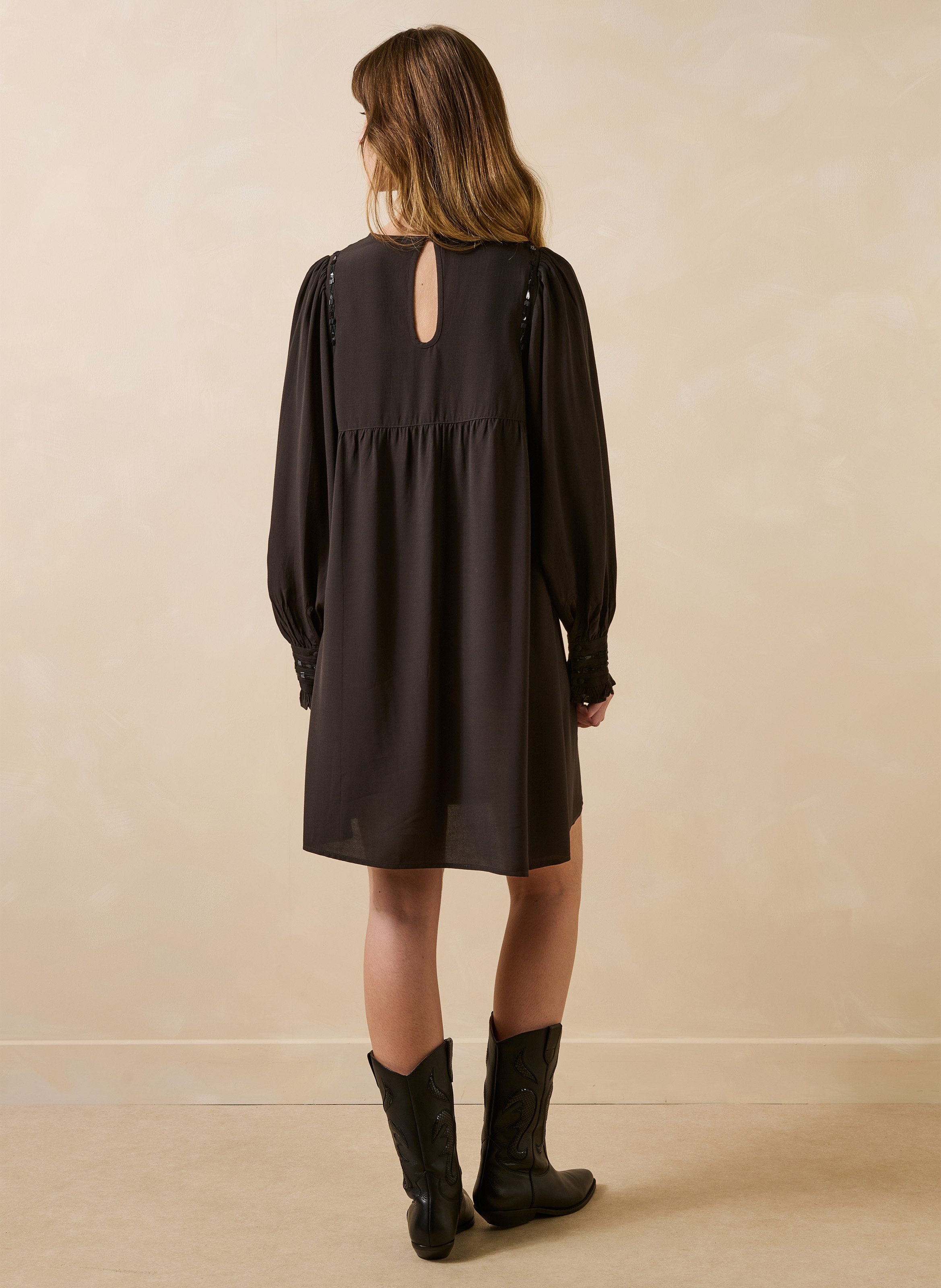Robe courte ample à broderies LA FEE MARABOUTEE Noir