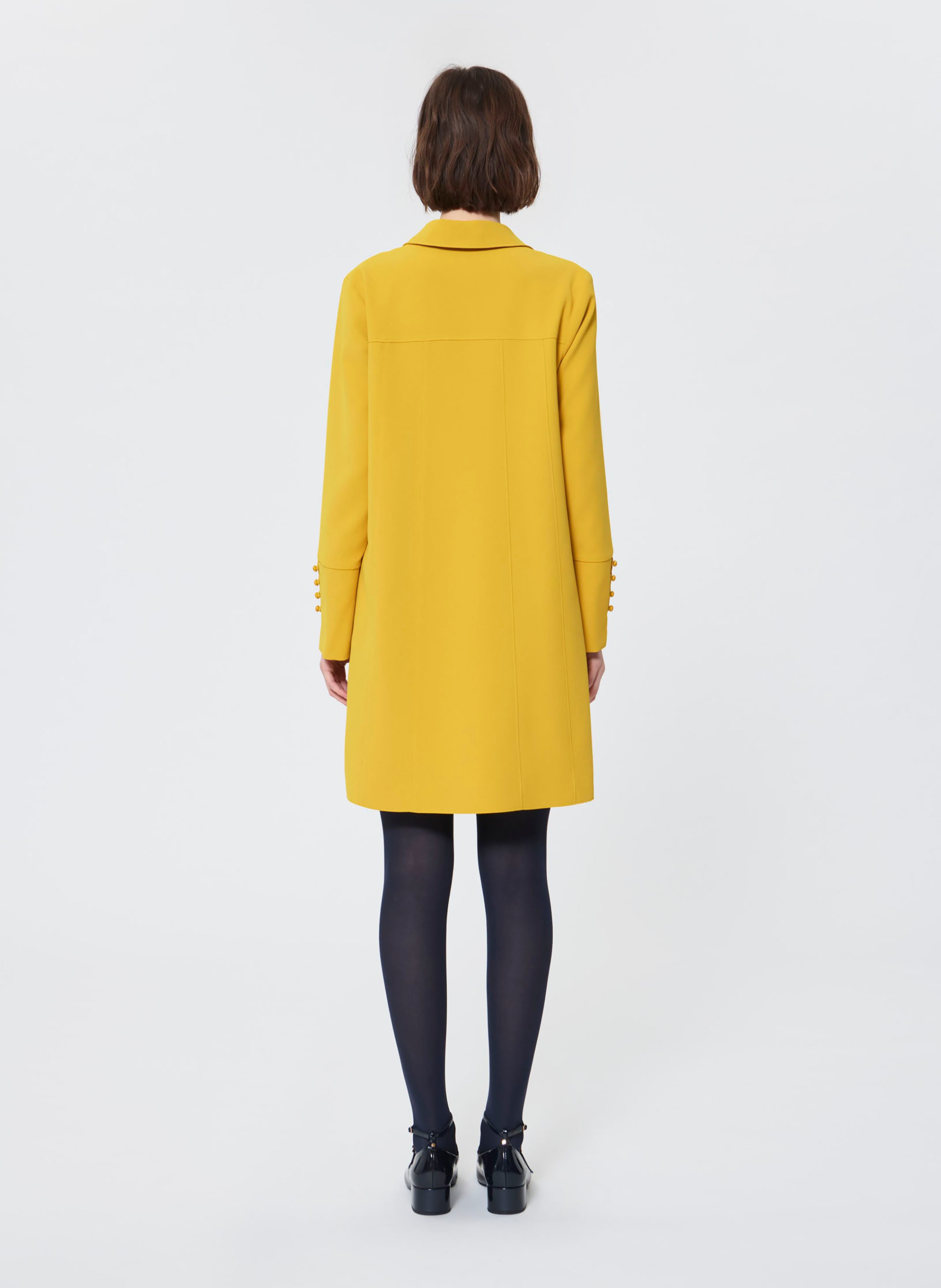 Korte, rechte jurk van effen stof Geel