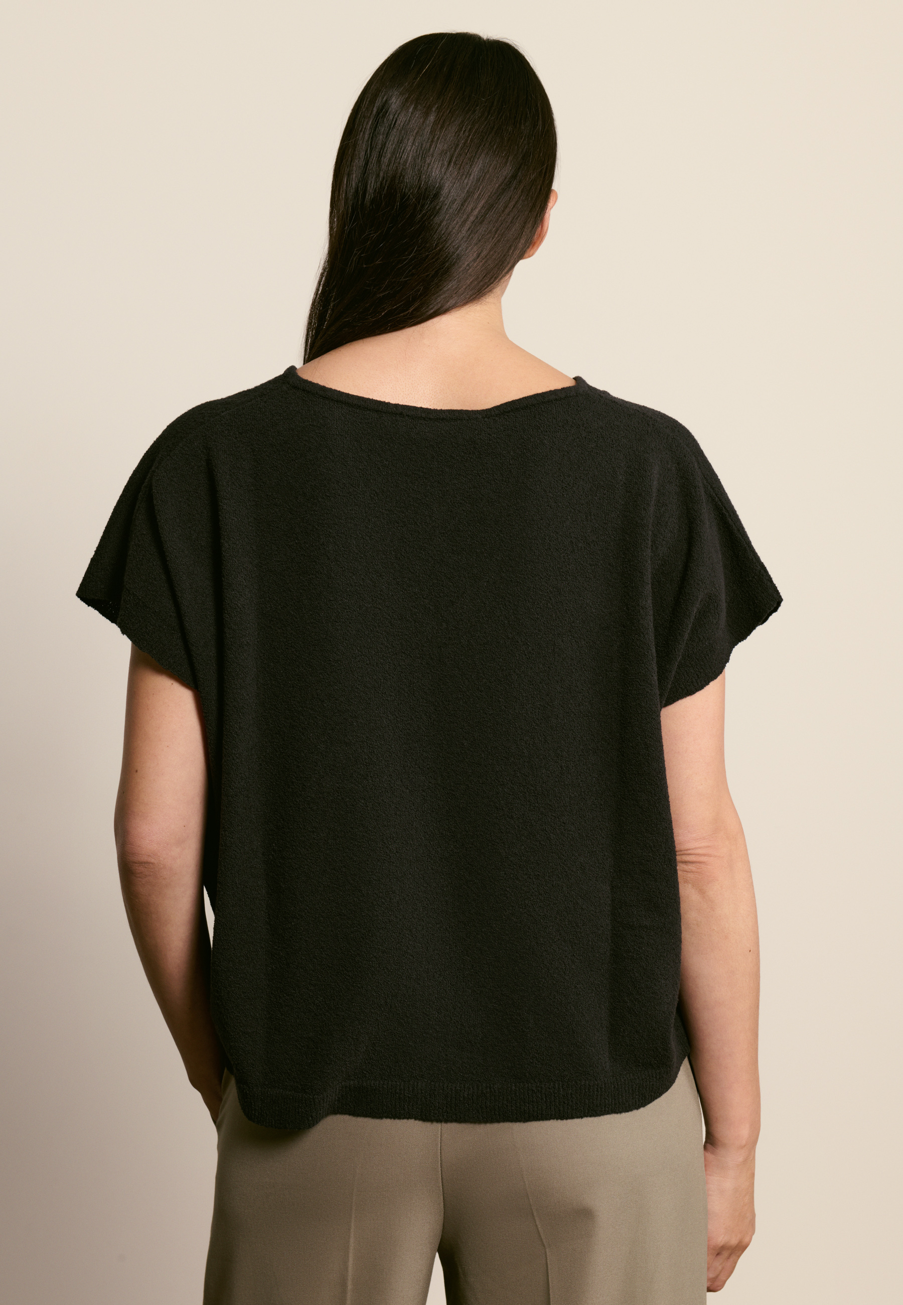 V-neck cotton t-shirt with bouclé texture MAISON MONTAGUT Black