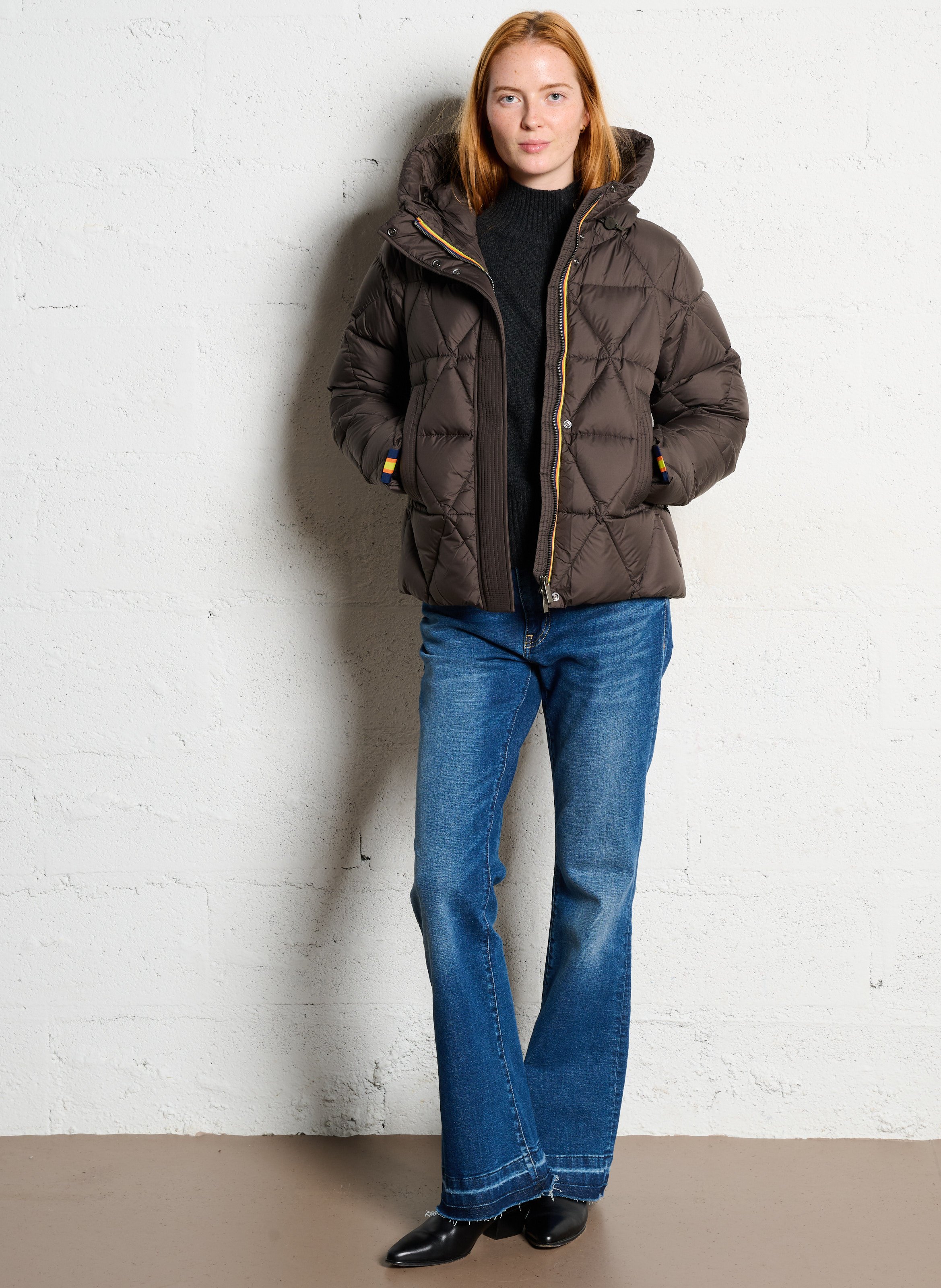 Gerade geschnittene Steppjacke mit Stehkragen und Kapuze K-WAY Grun