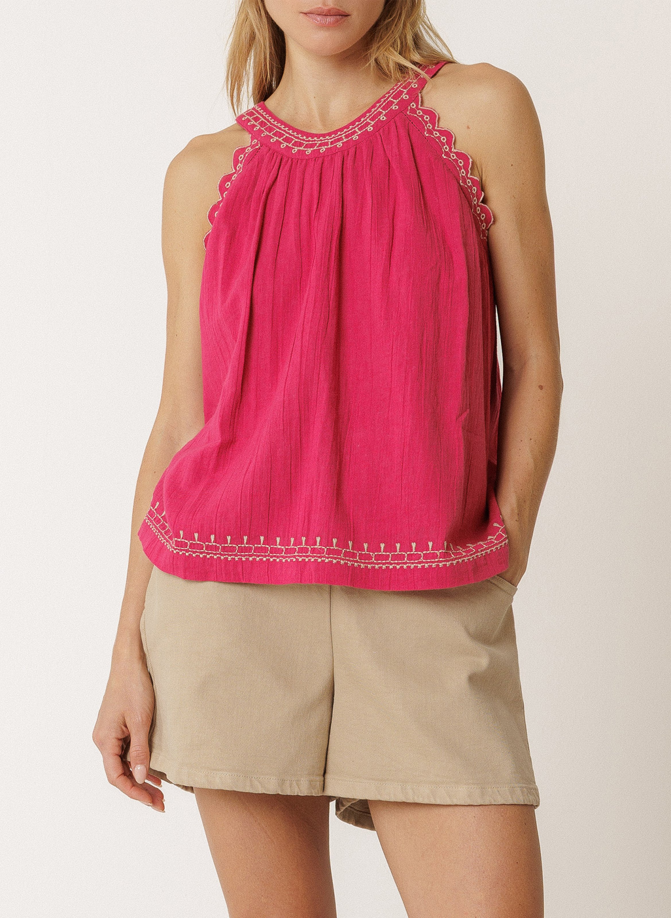 Top met halternek van biologisch katoen INDI & COLD