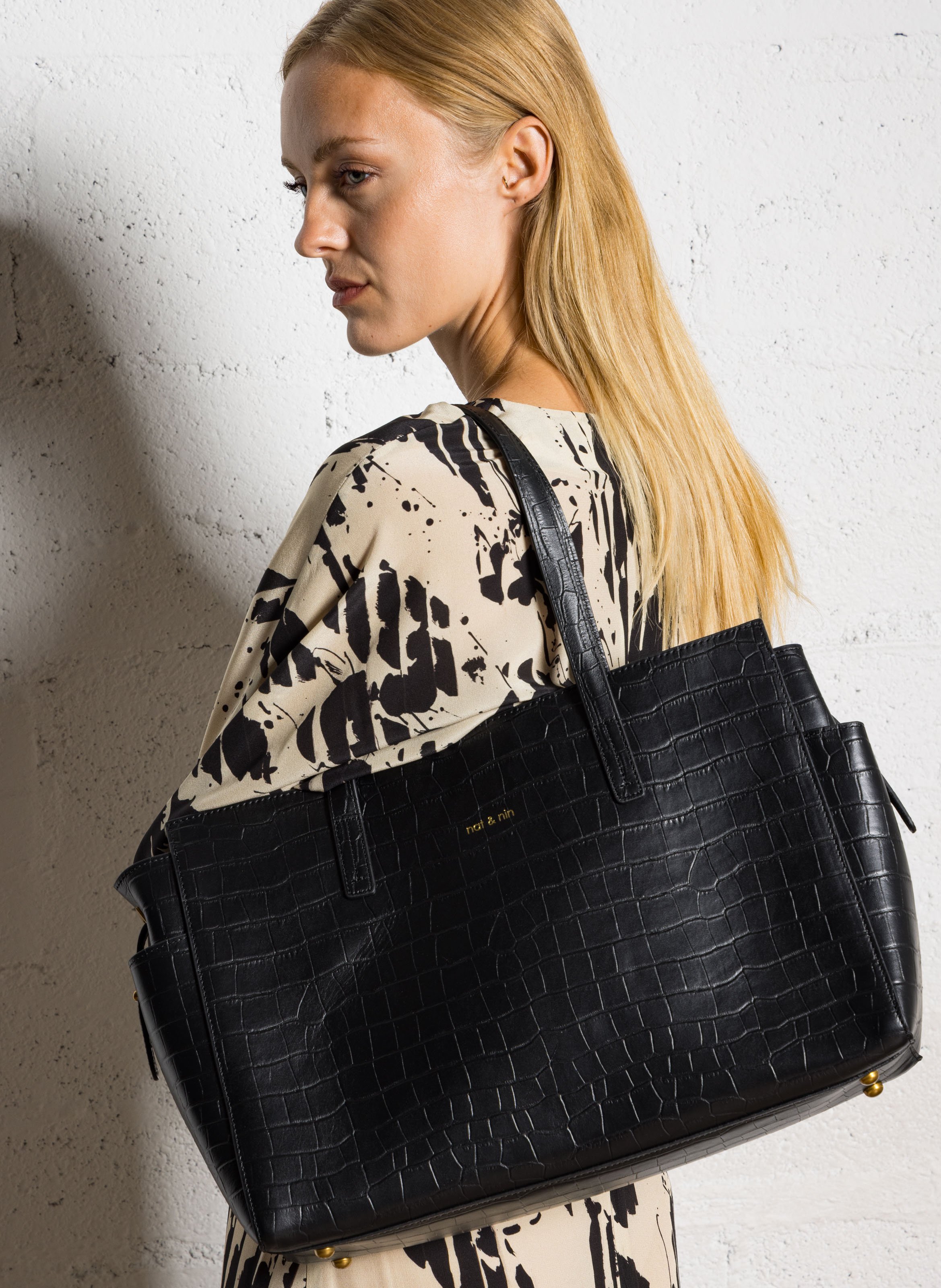 Cabas en cuir motif reptile NAT & NIN Noir