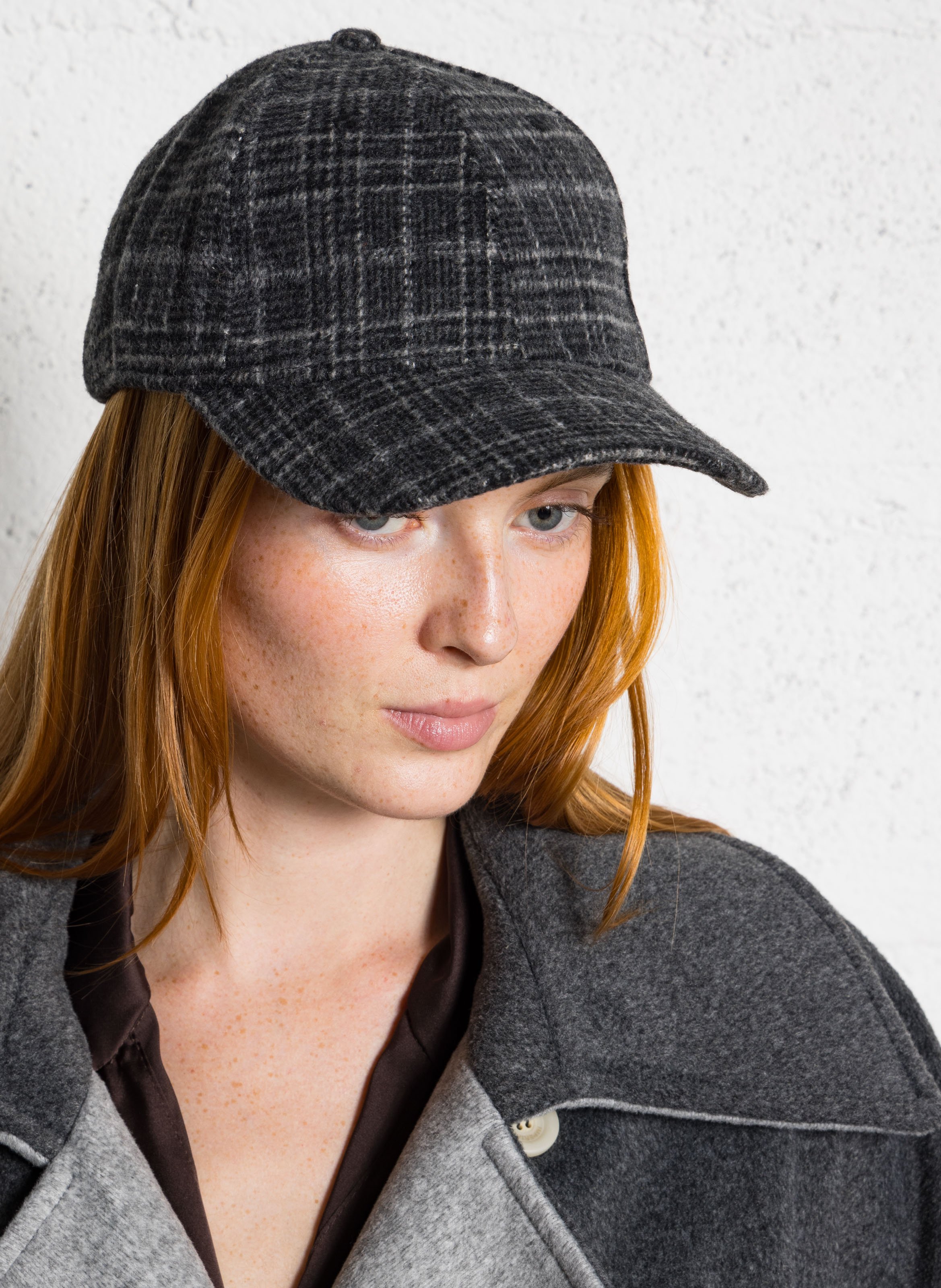 Gebreide pet MAISON 123 Grijs