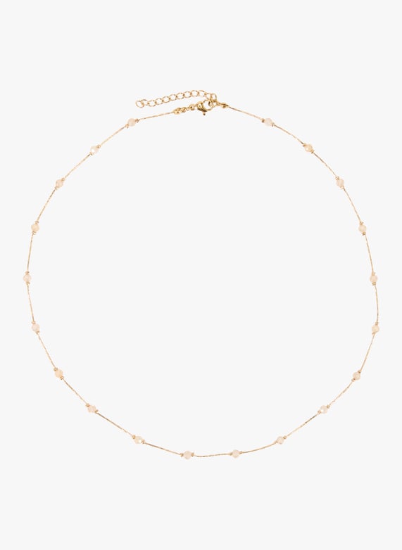 Collier Perles Beige Au Printemps Paris Femme Place Des Tendances collier-perles-beige-au-printemps-paris-femme-place-des-tendances