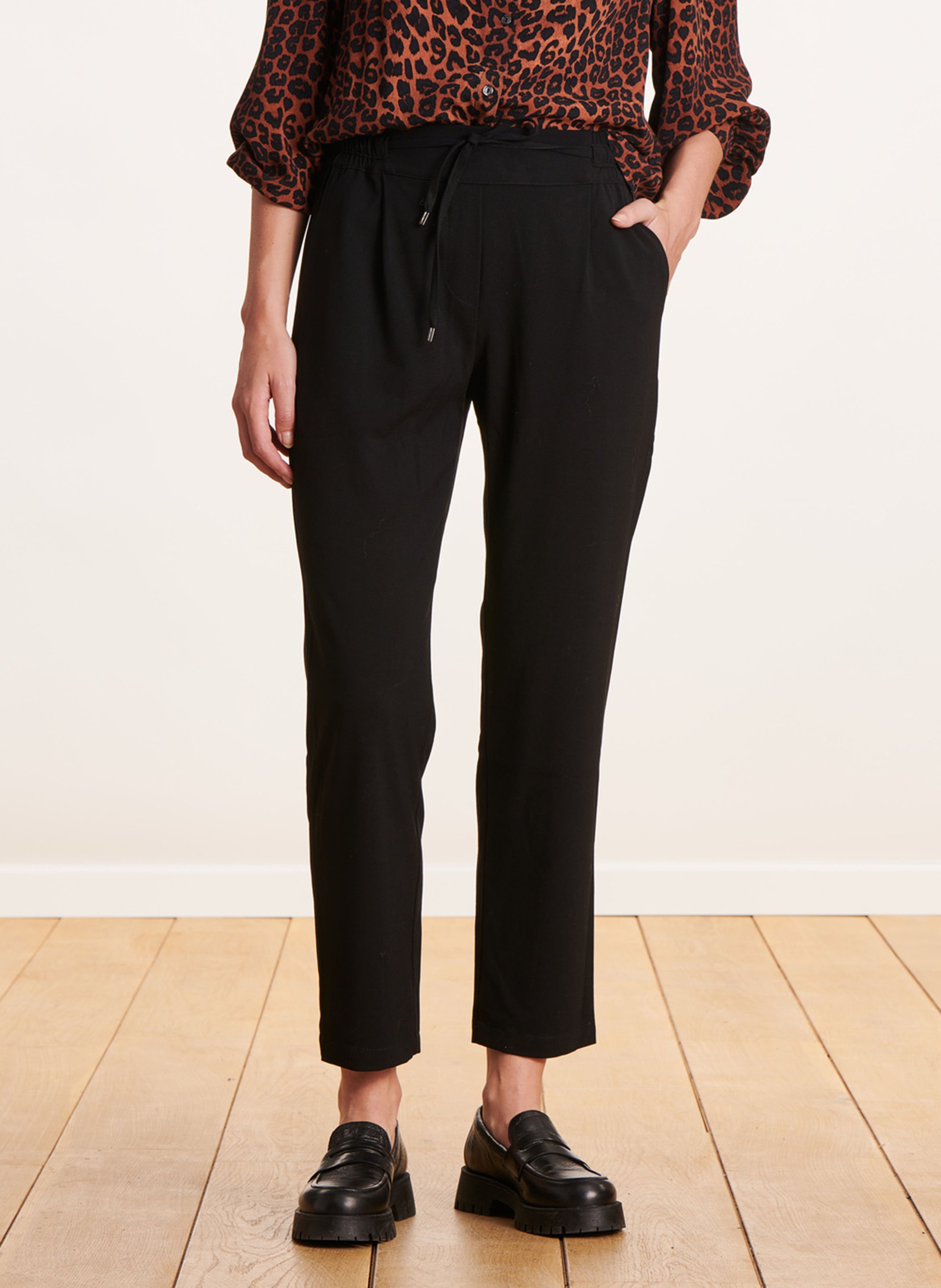 Pantalon carotte taille haute Noir